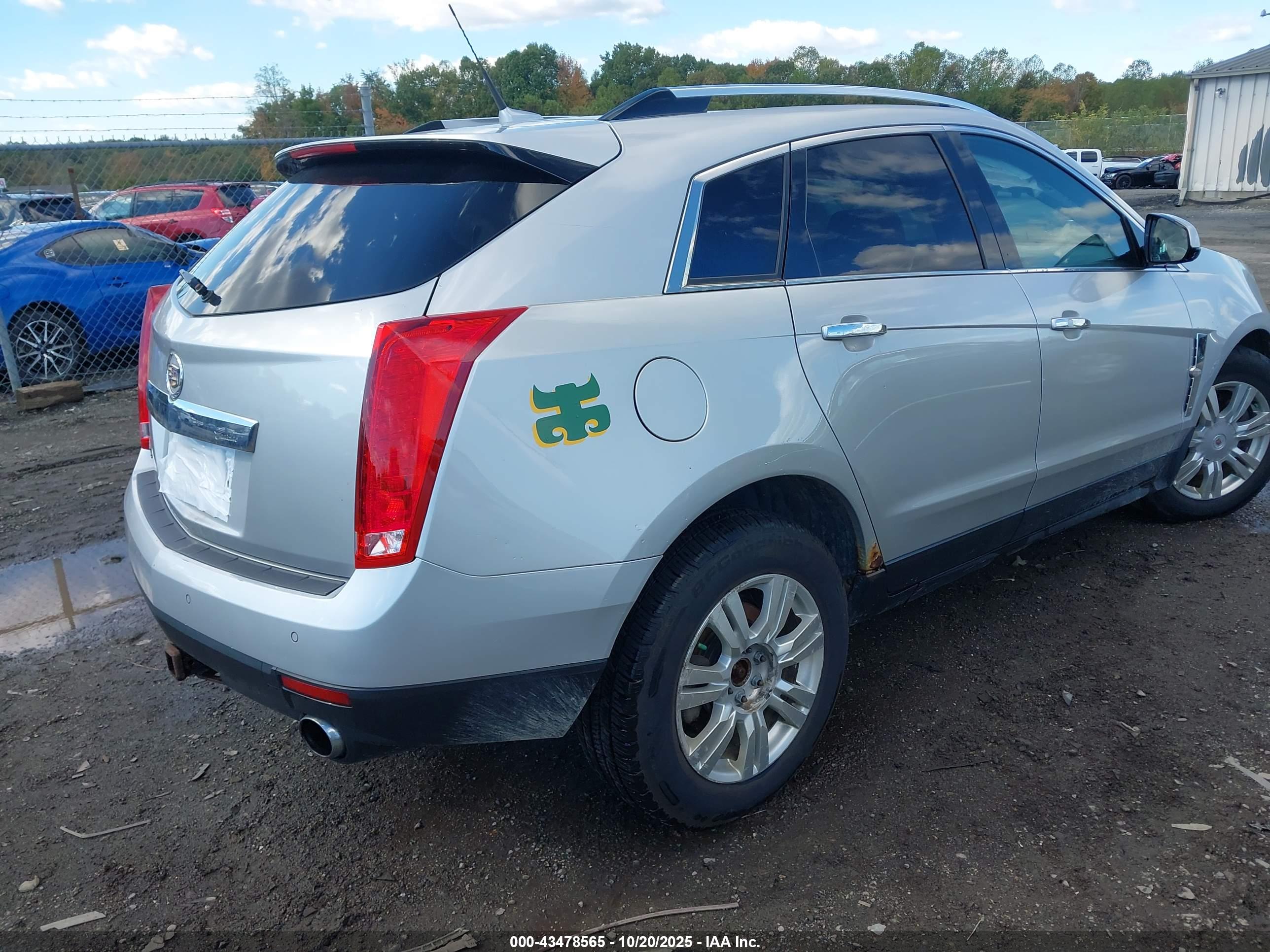 CADILLAC SRX image 4