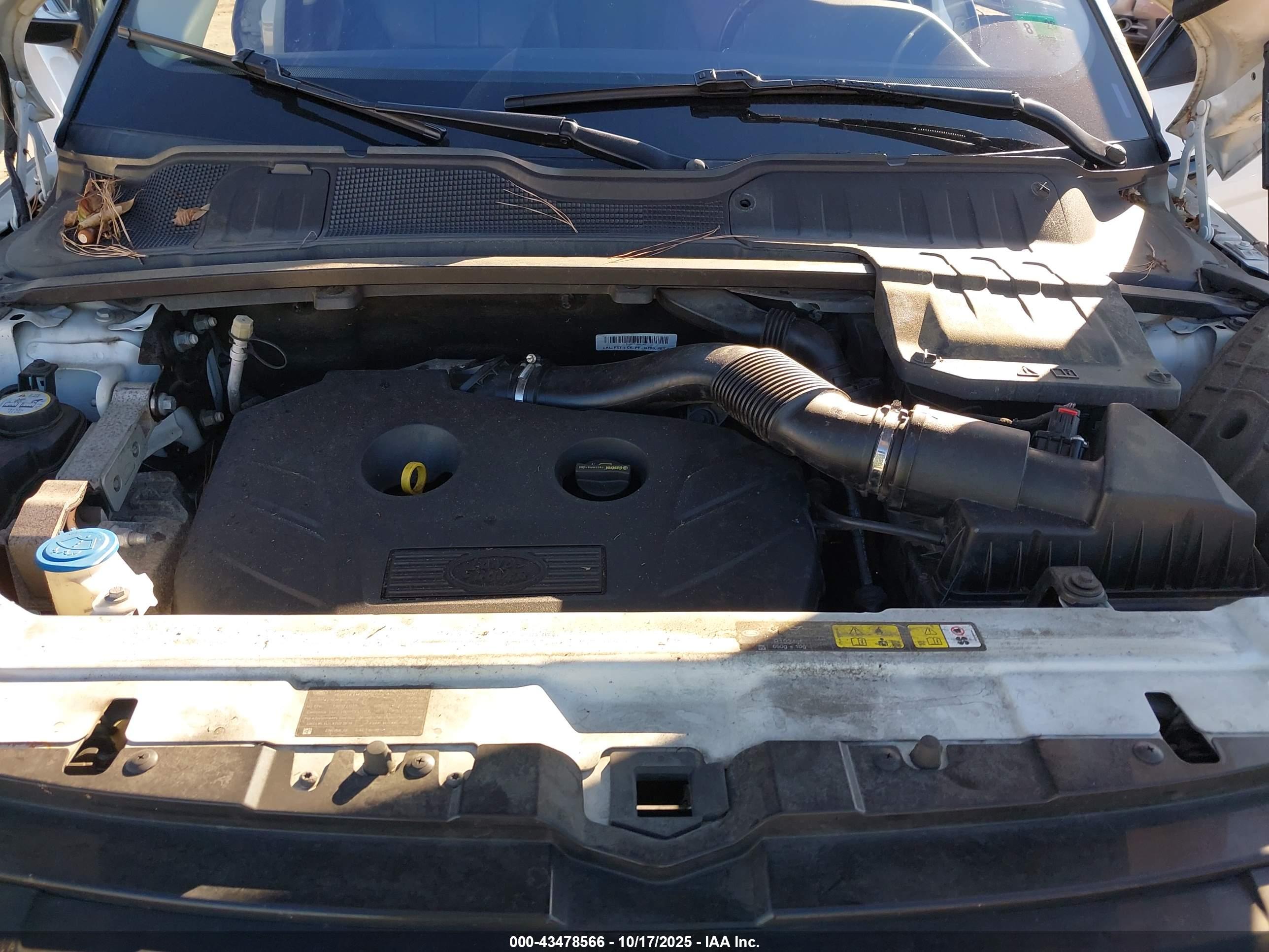 LAND ROVER image 10