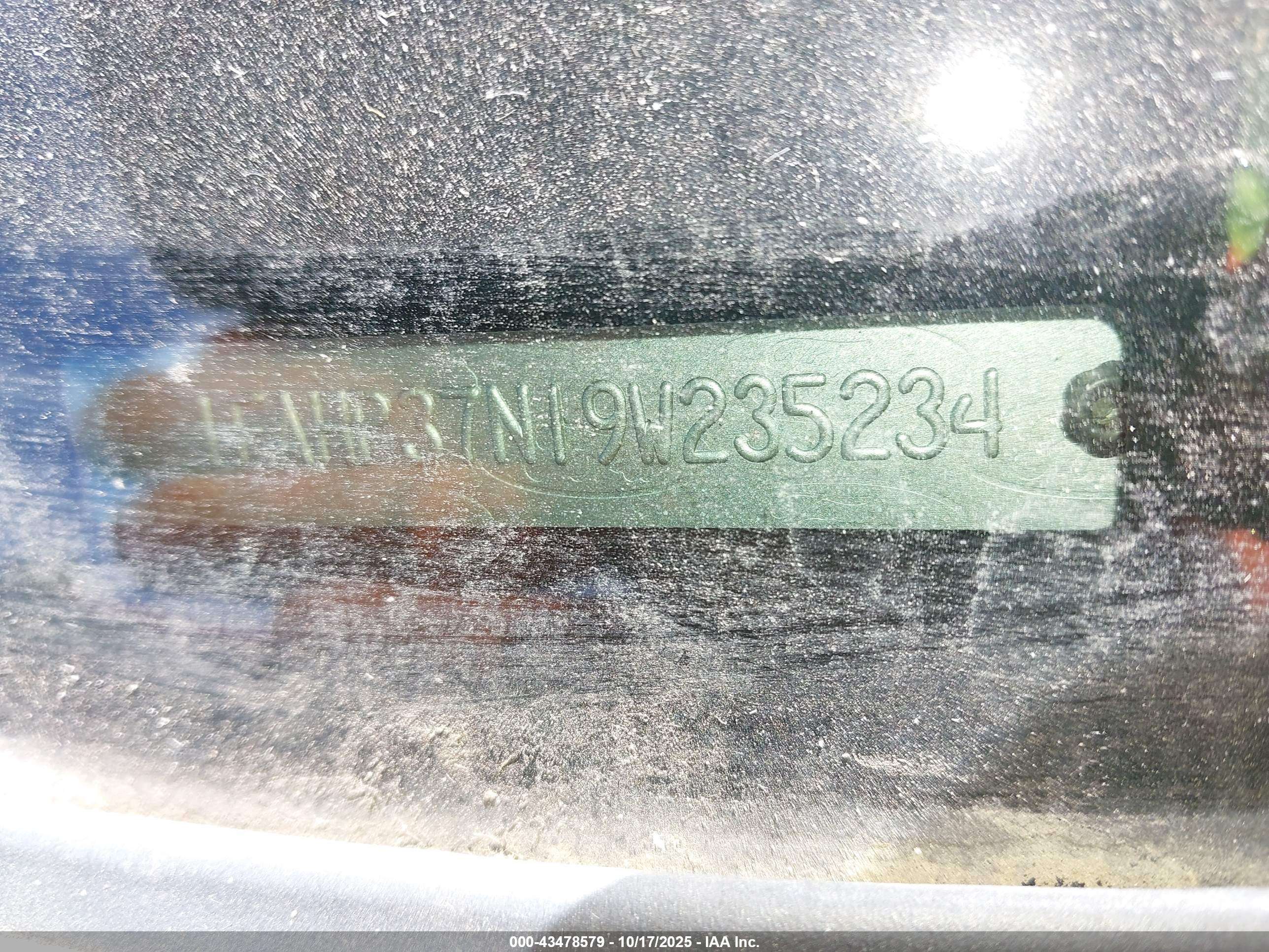 FORD FOCUS image 9