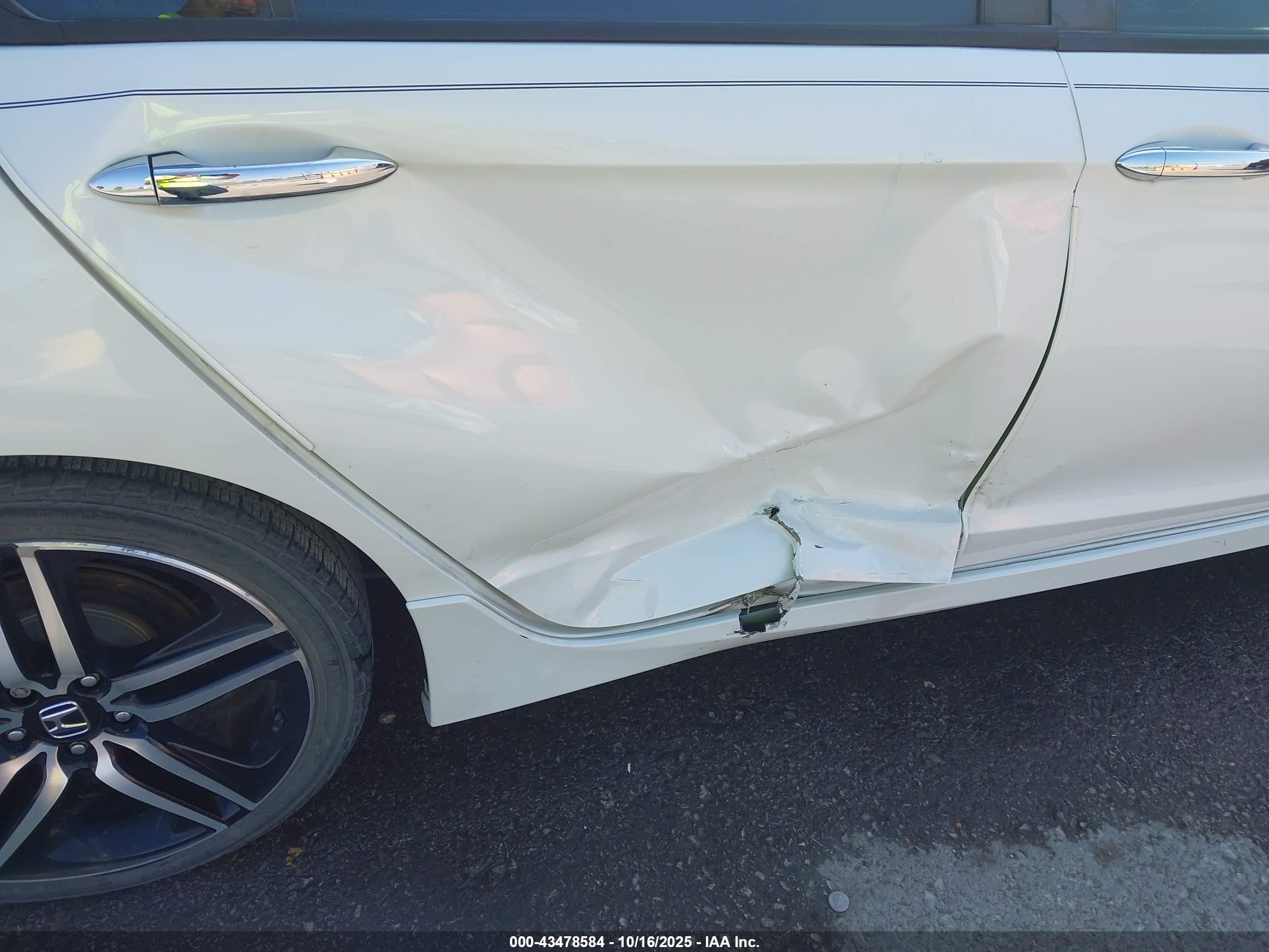 HONDA ACCORD image 6