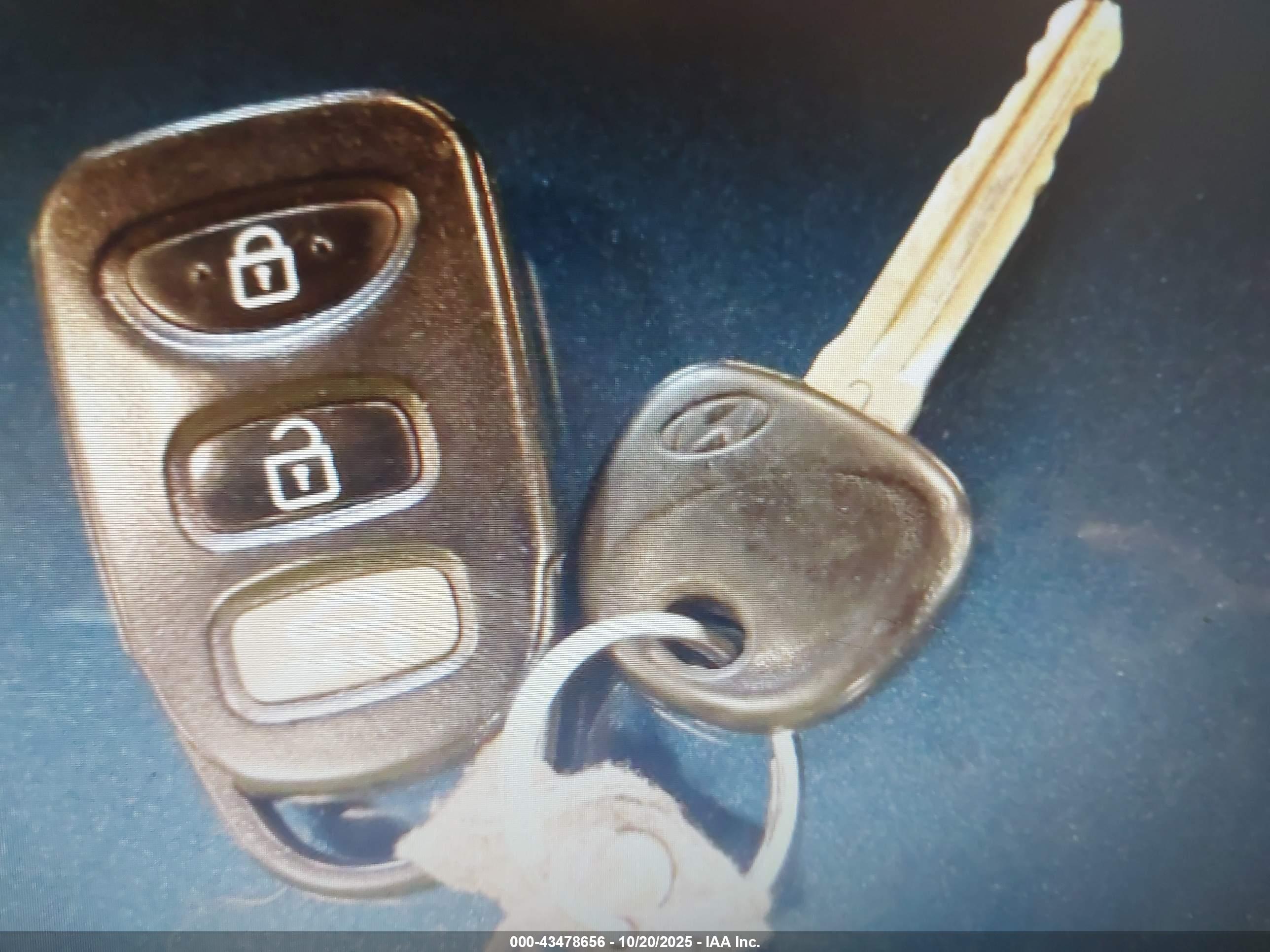 HYUNDAI ELANTRA image 11