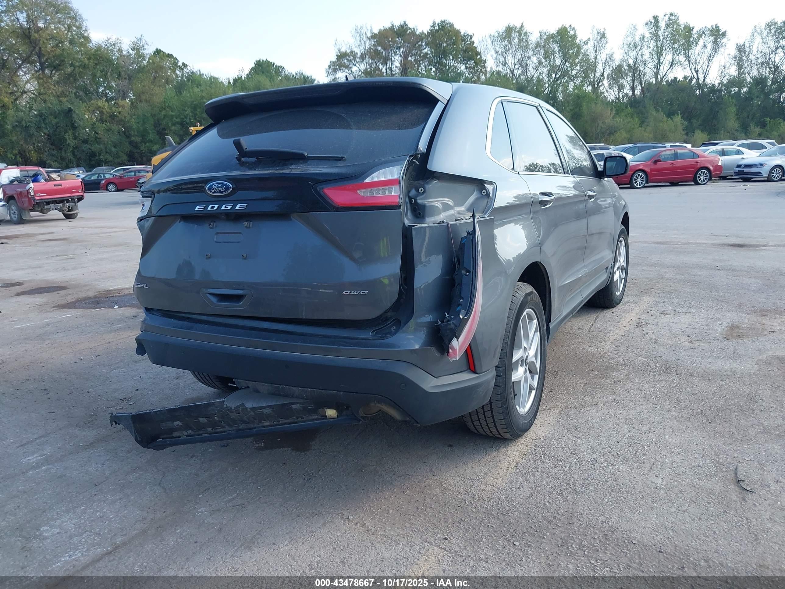 FORD EDGE image 4