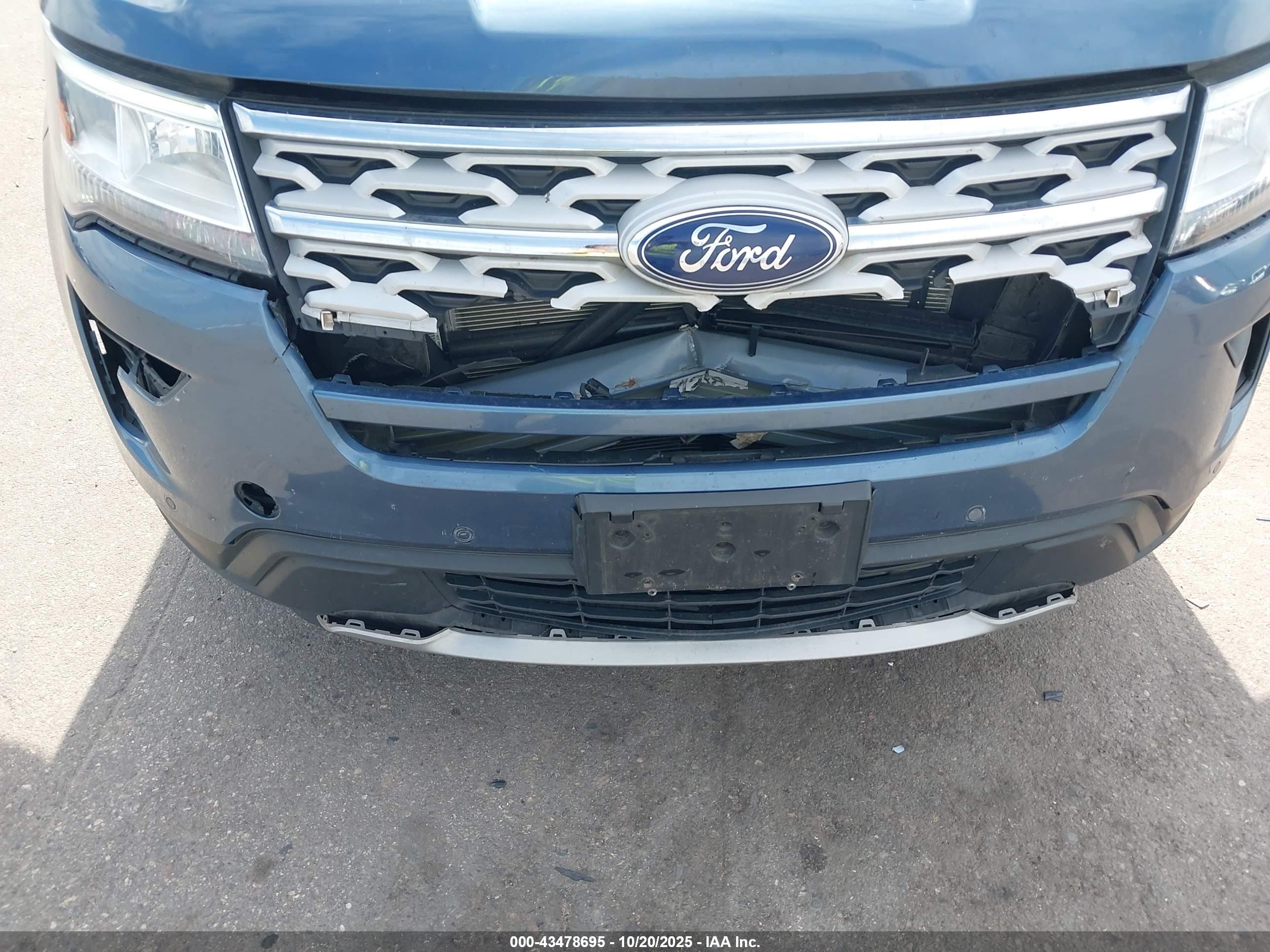 FORD EXPLORER image 6