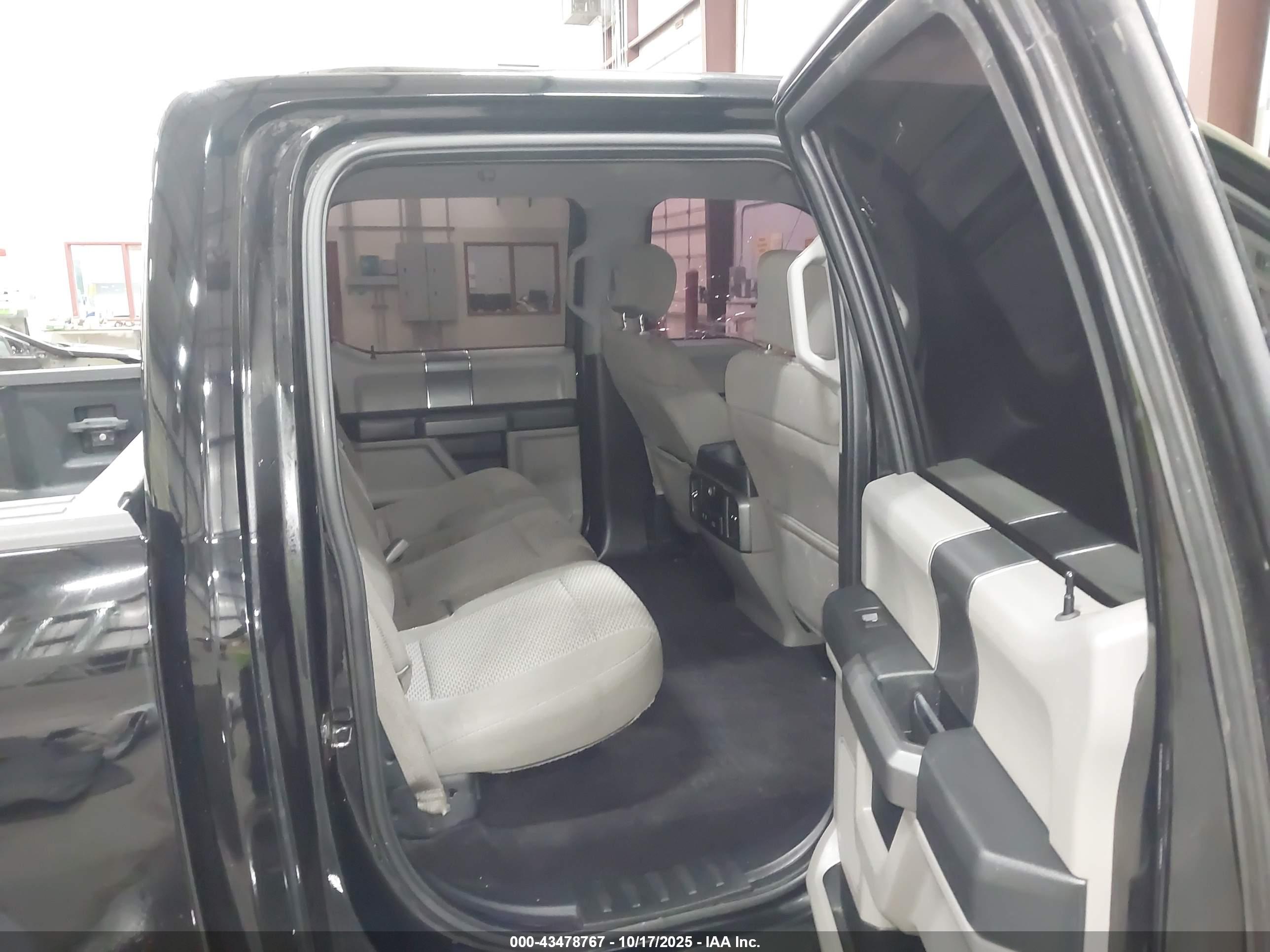 FORD F-150 image 8