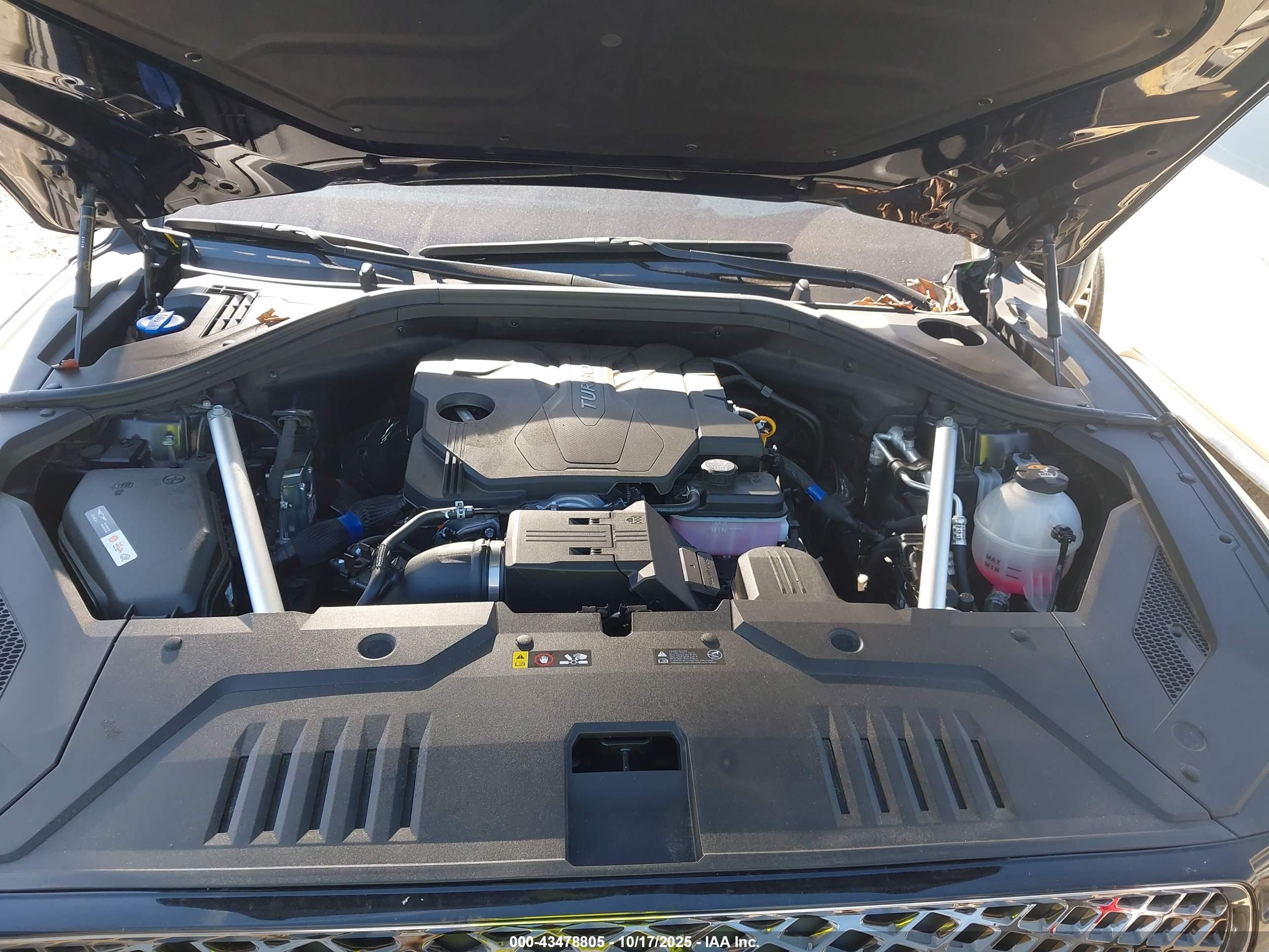 GENESIS GV70 image 10
