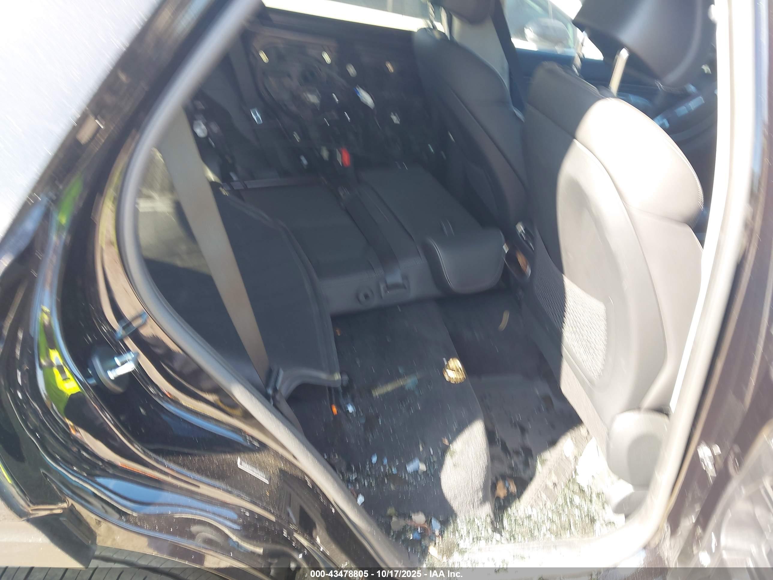 GENESIS GV70 image 8