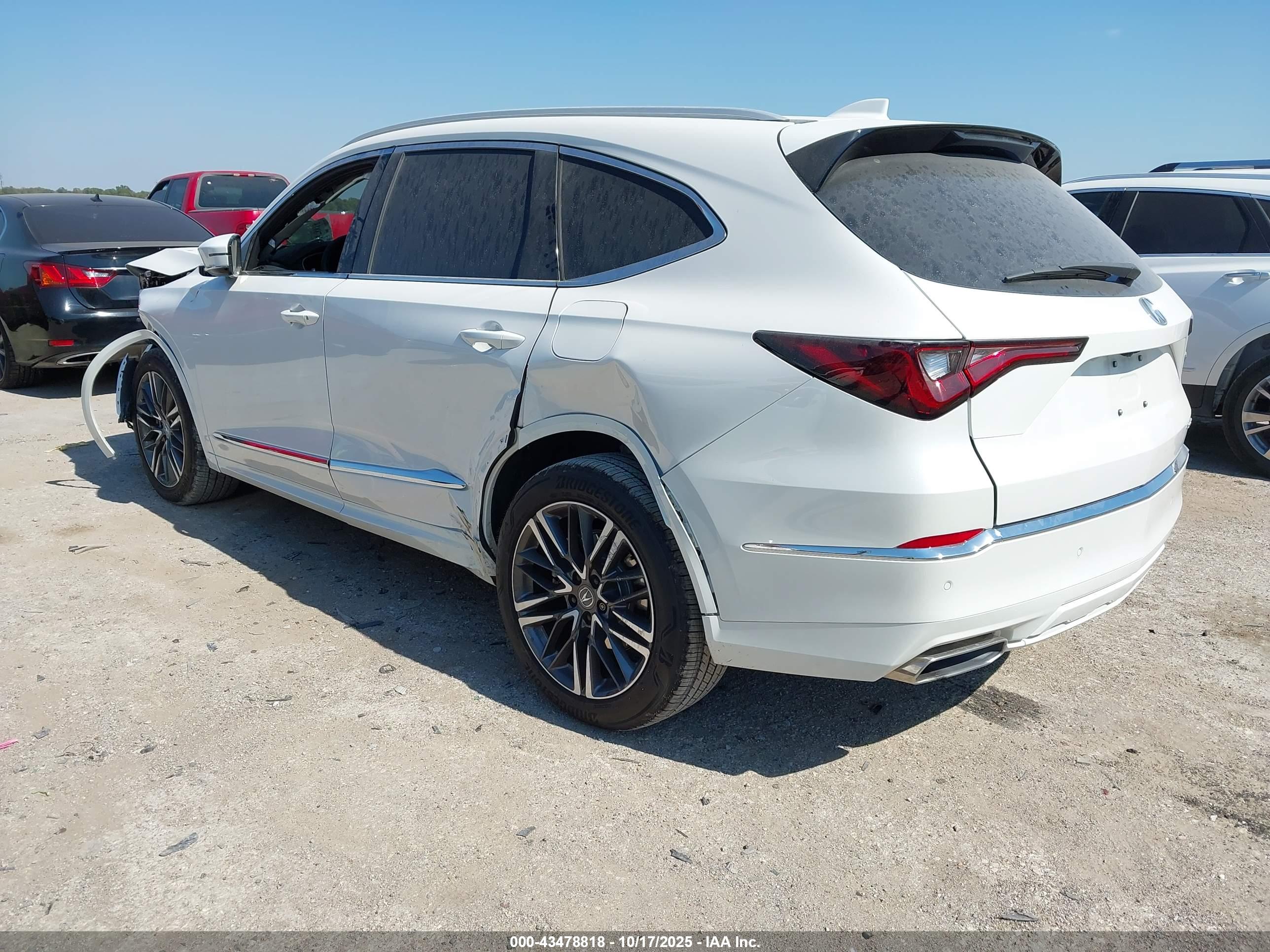 ACURA MDX image 3