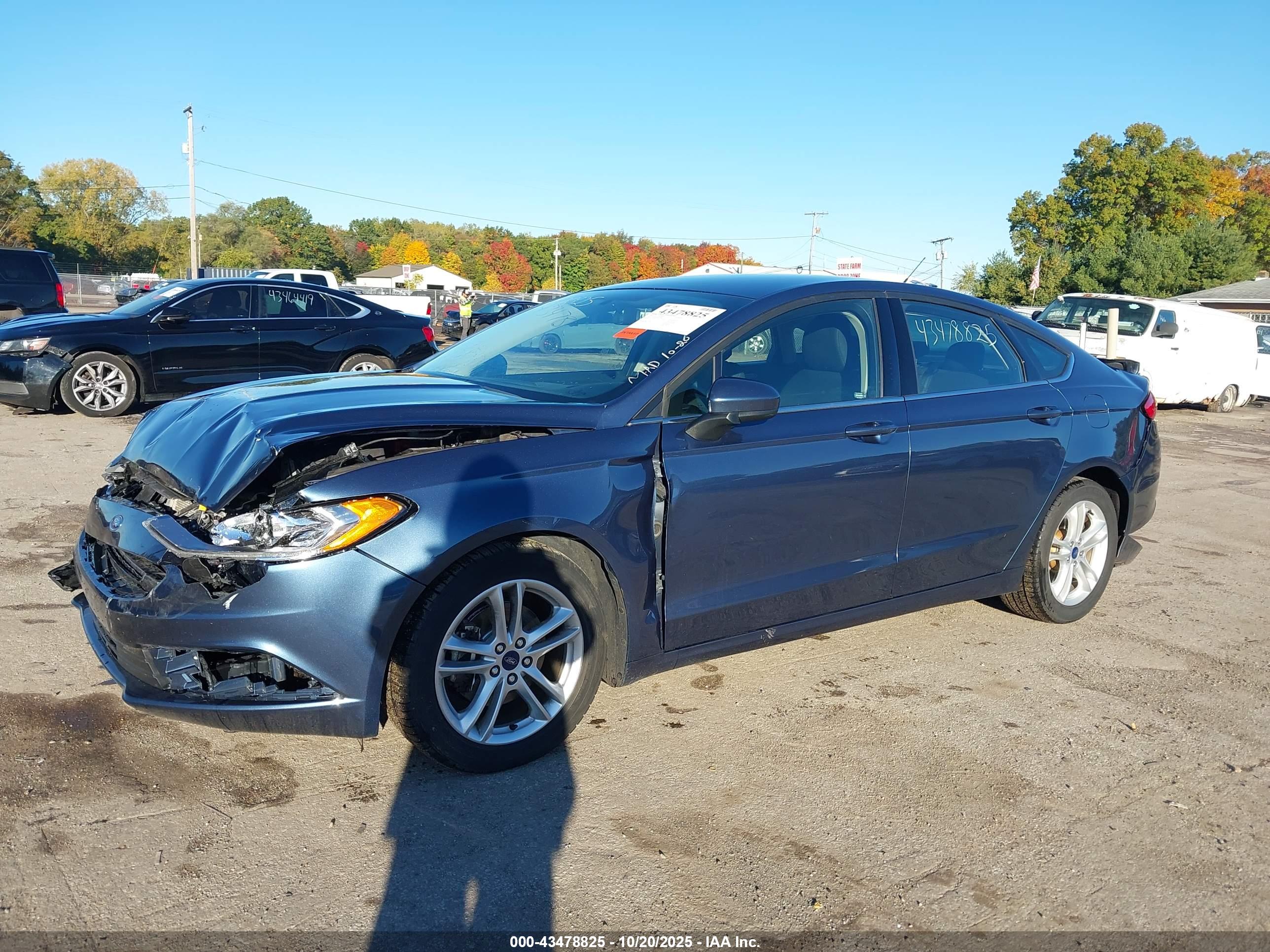 FORD FUSION image 6