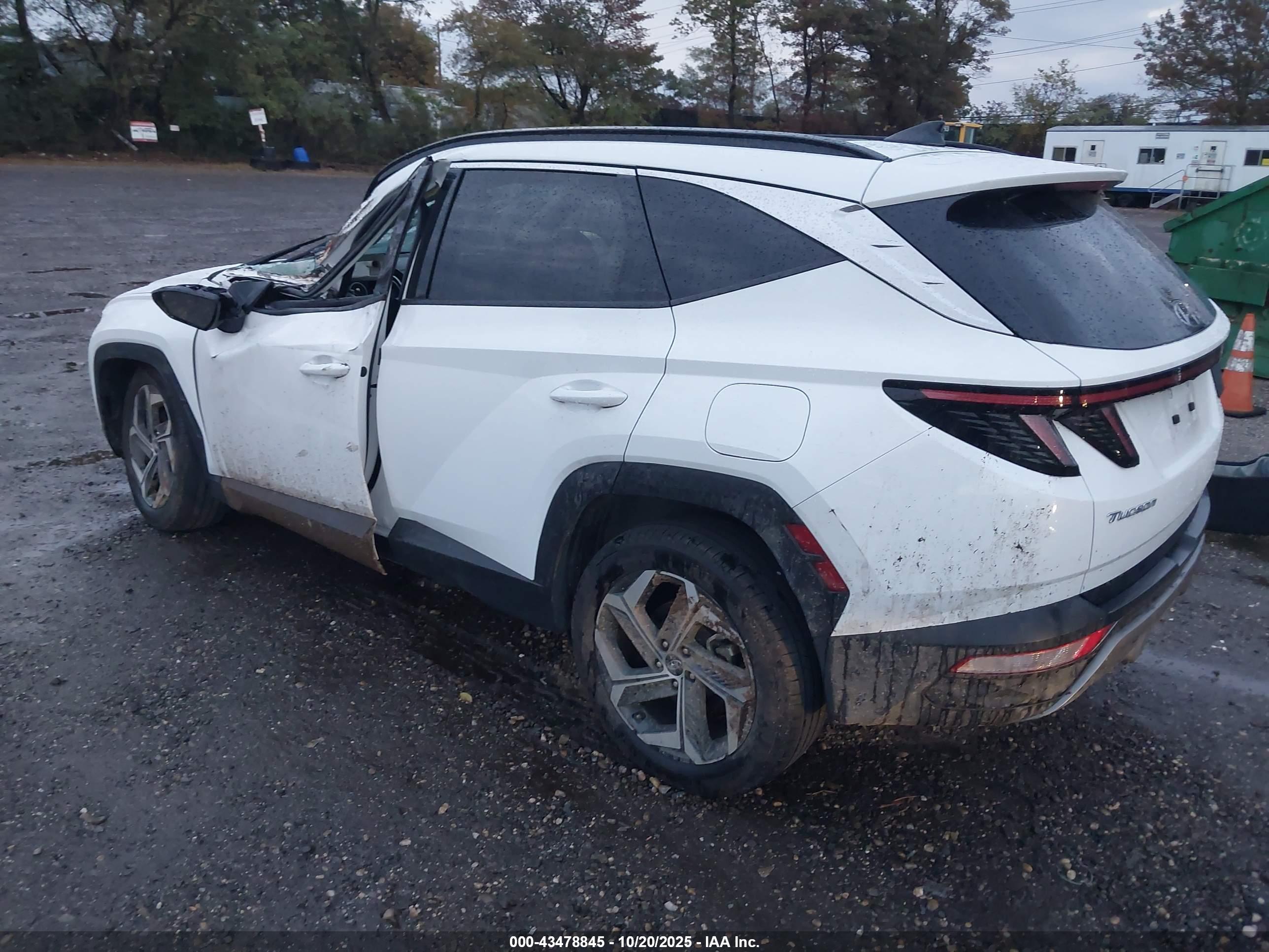 HYUNDAI TUCSON image 3