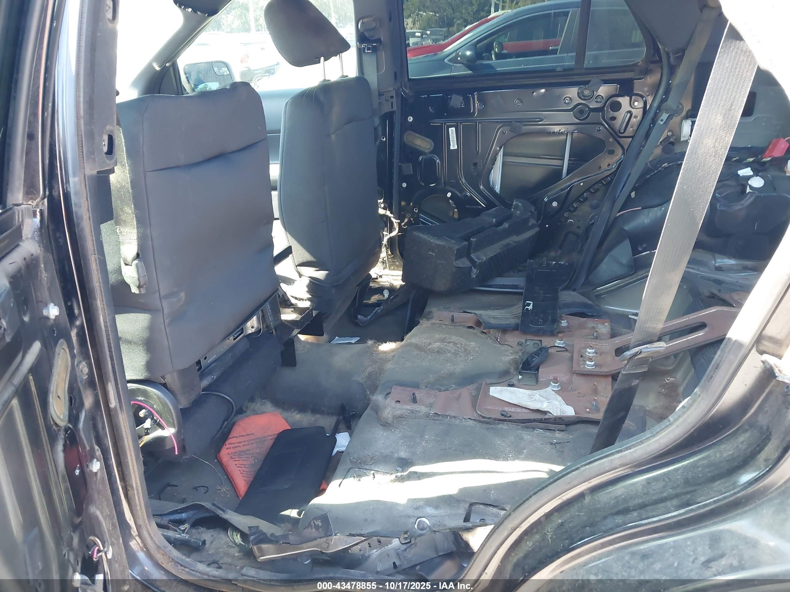 FORD UTILITY image 8