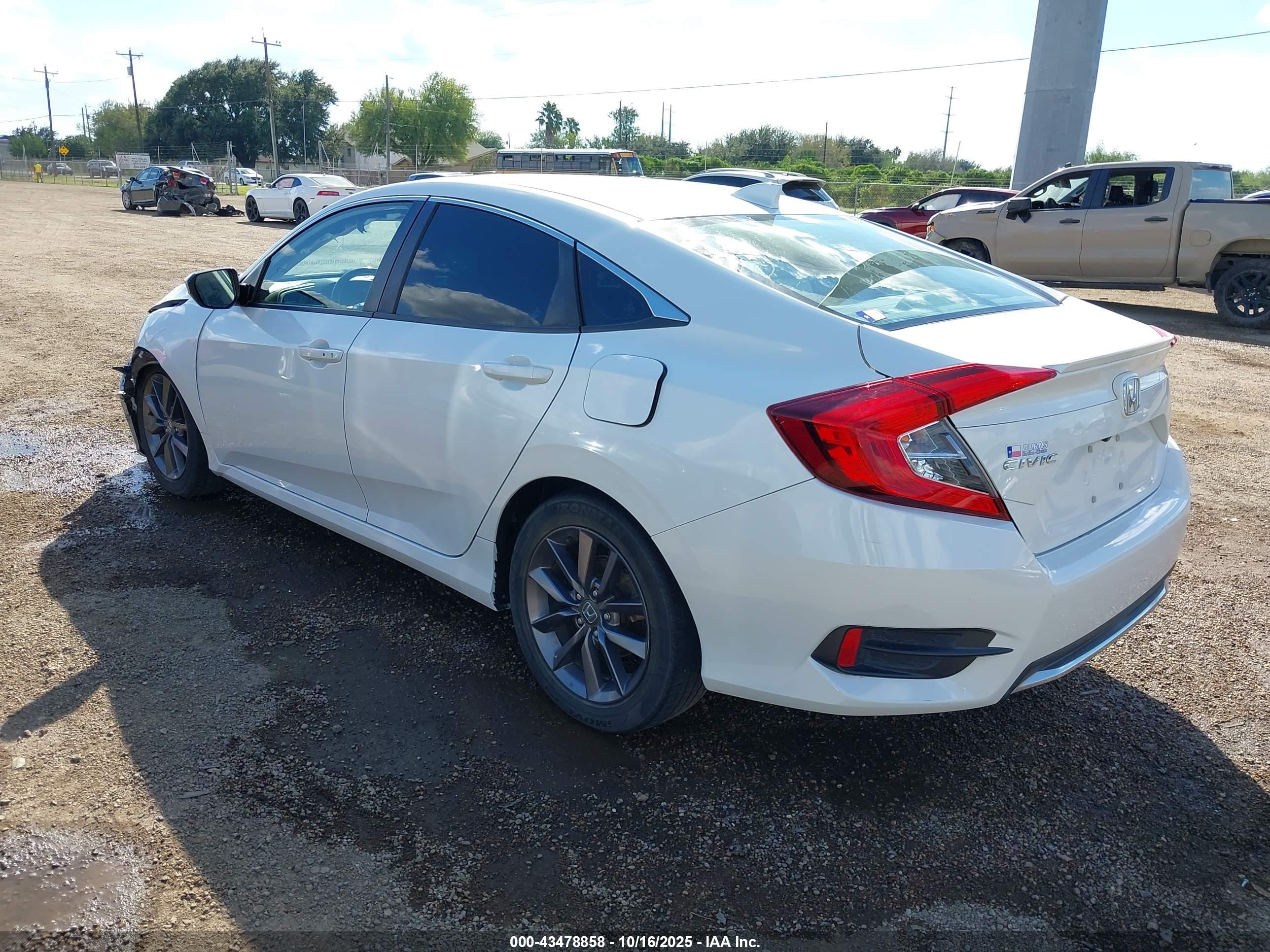 HONDA CIVIC image 3
