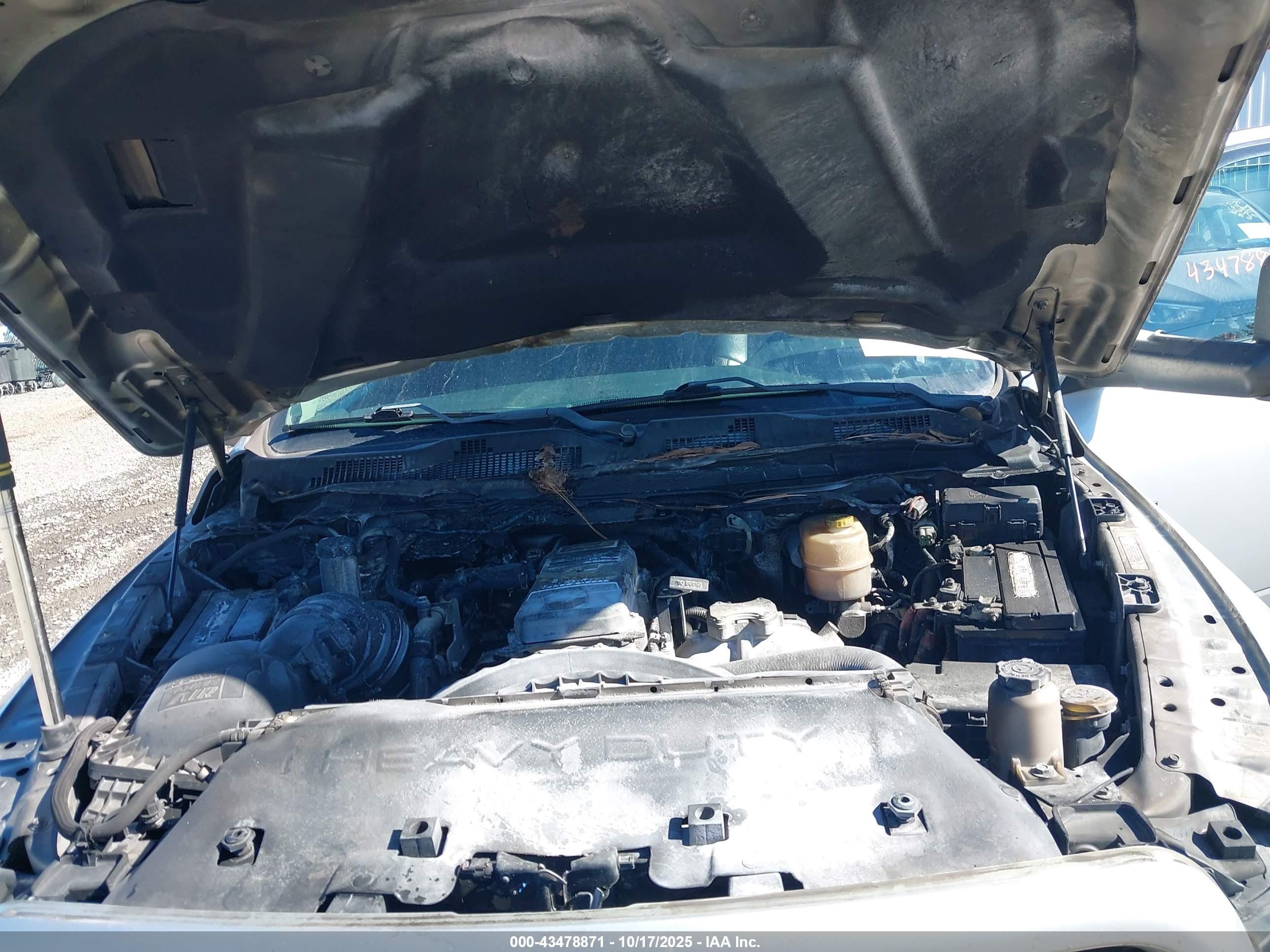 RAM 2500 image 10
