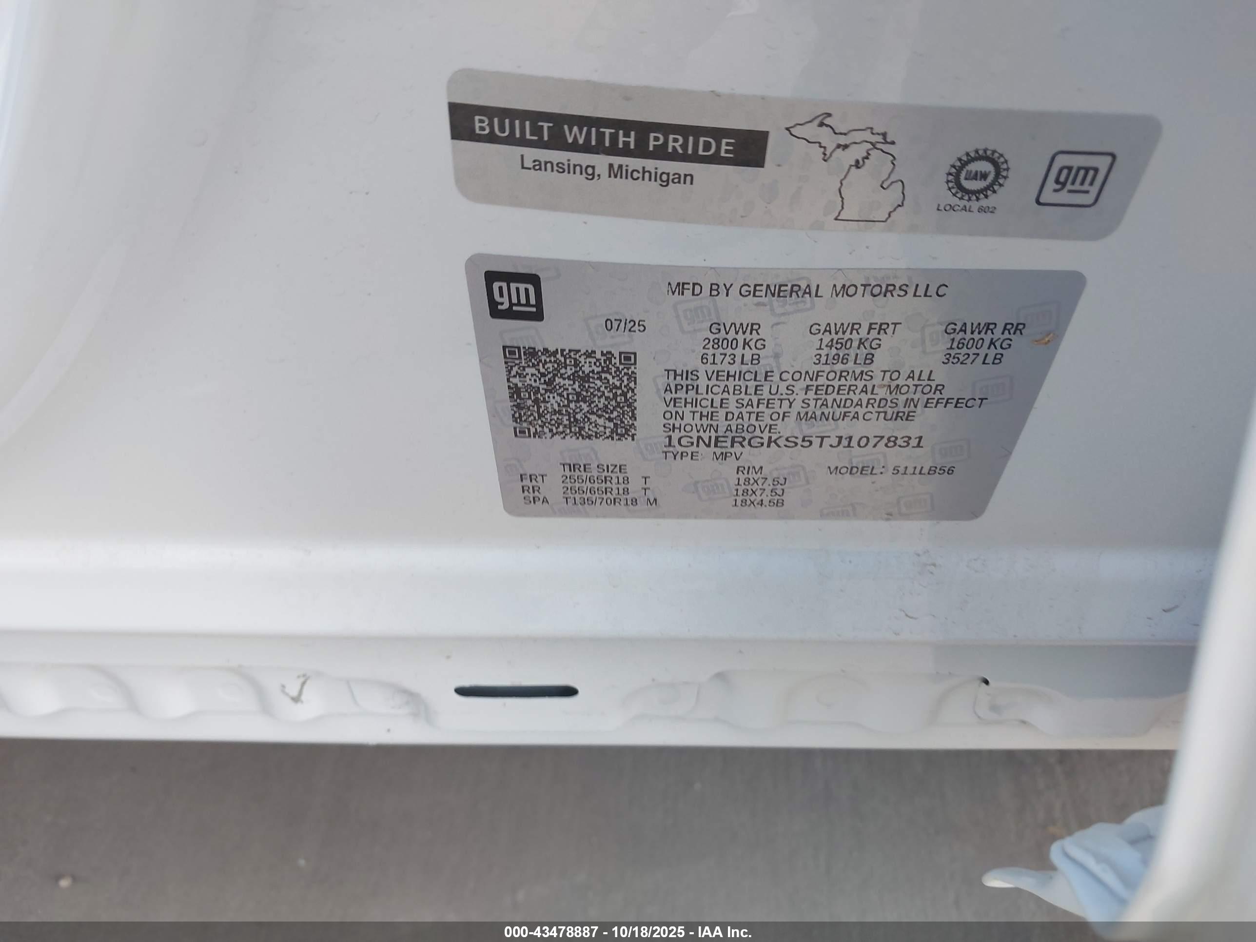 CHEVROLET TRAVERSE image 9