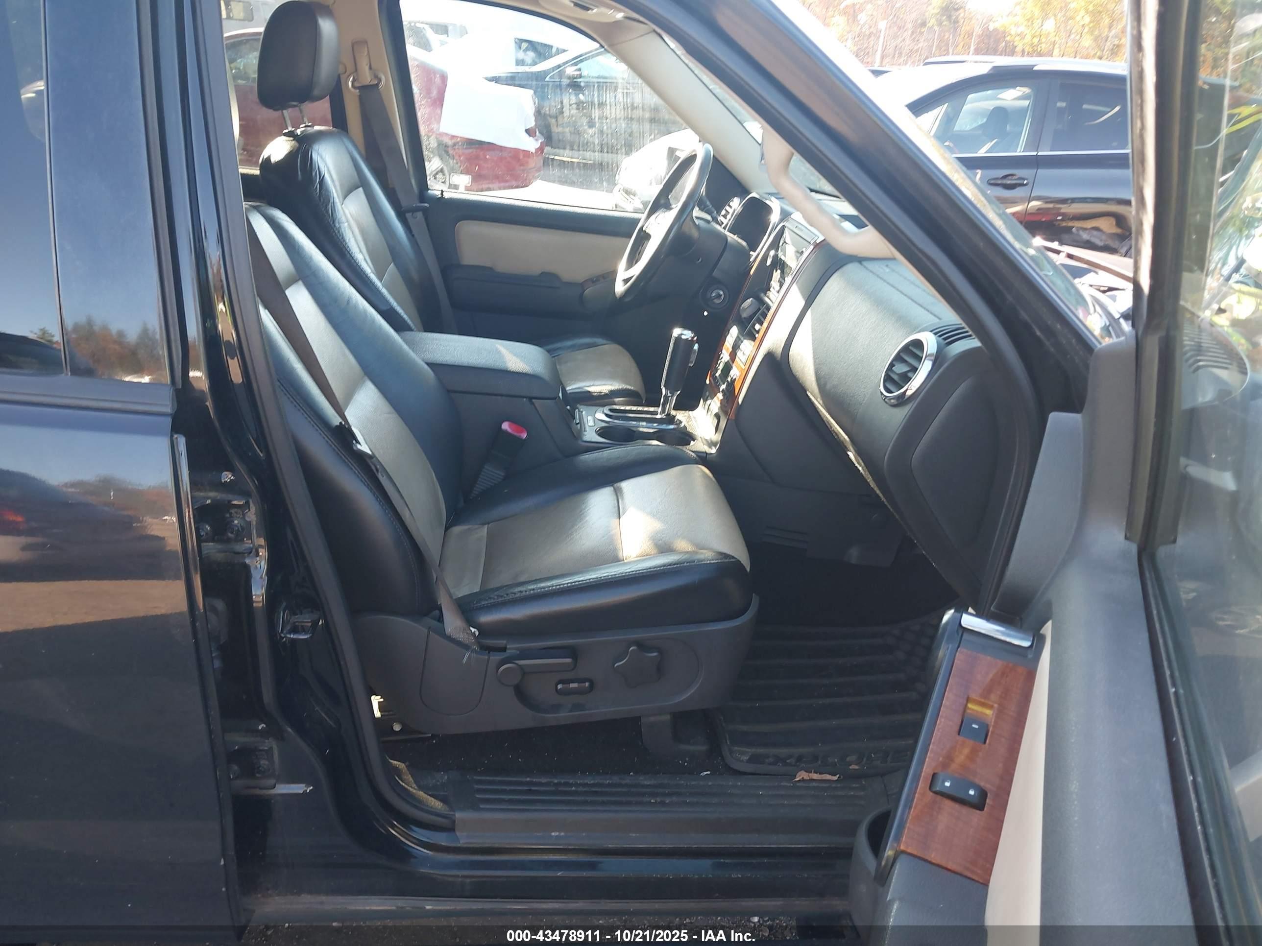 FORD EXPLORER image 5