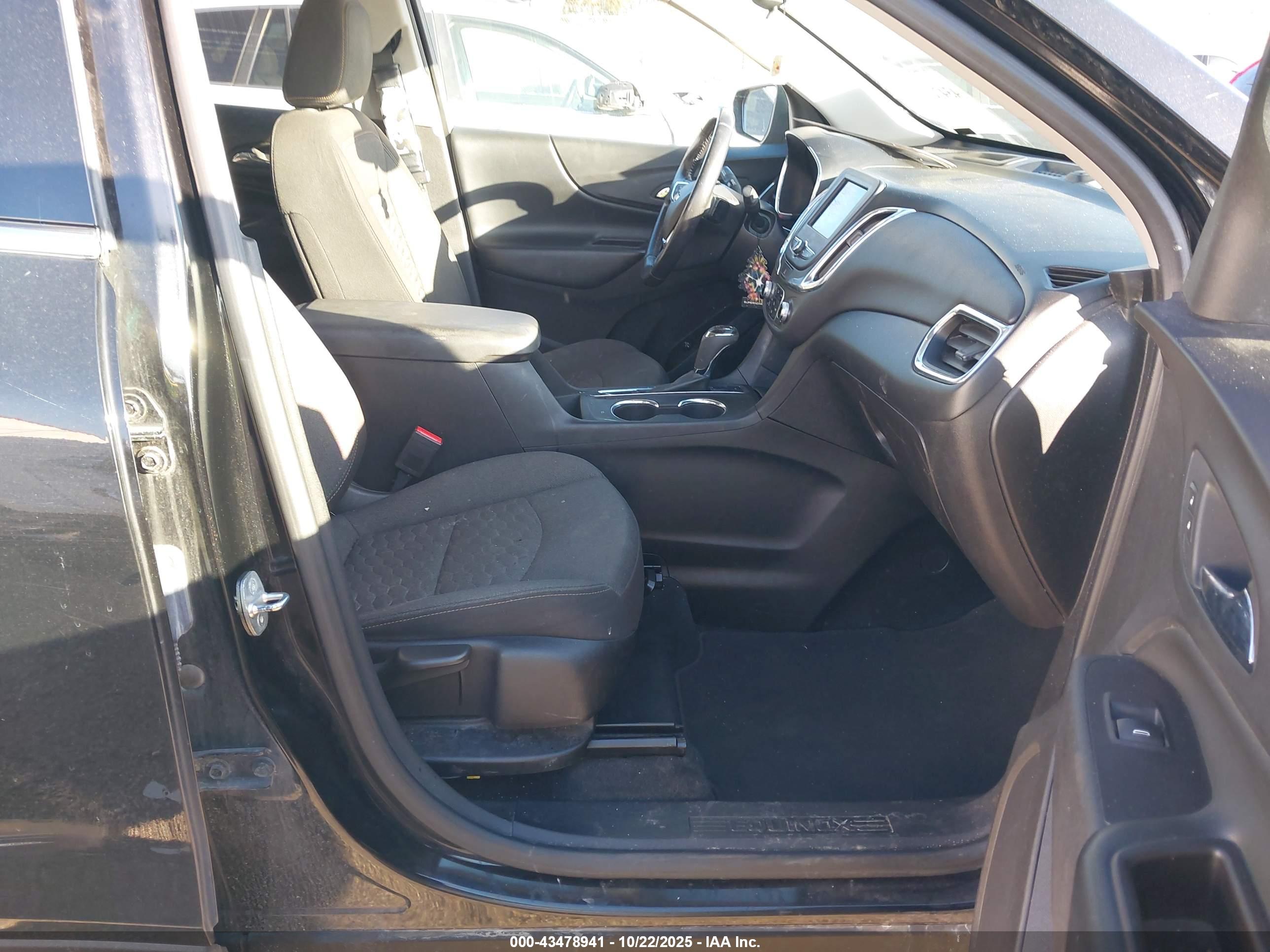 CHEVROLET EQUINOX image 5