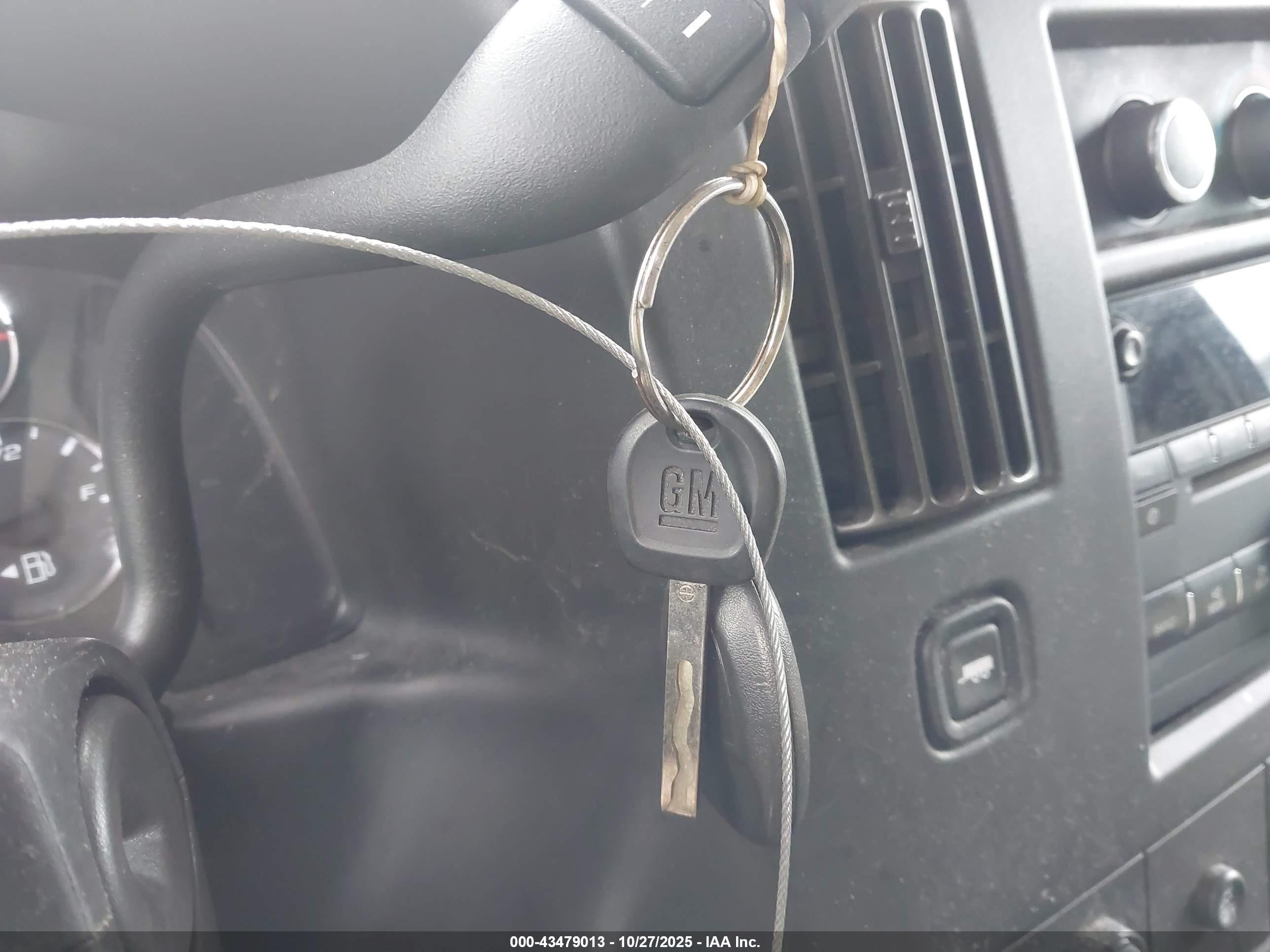 GMC SAVANA image 11