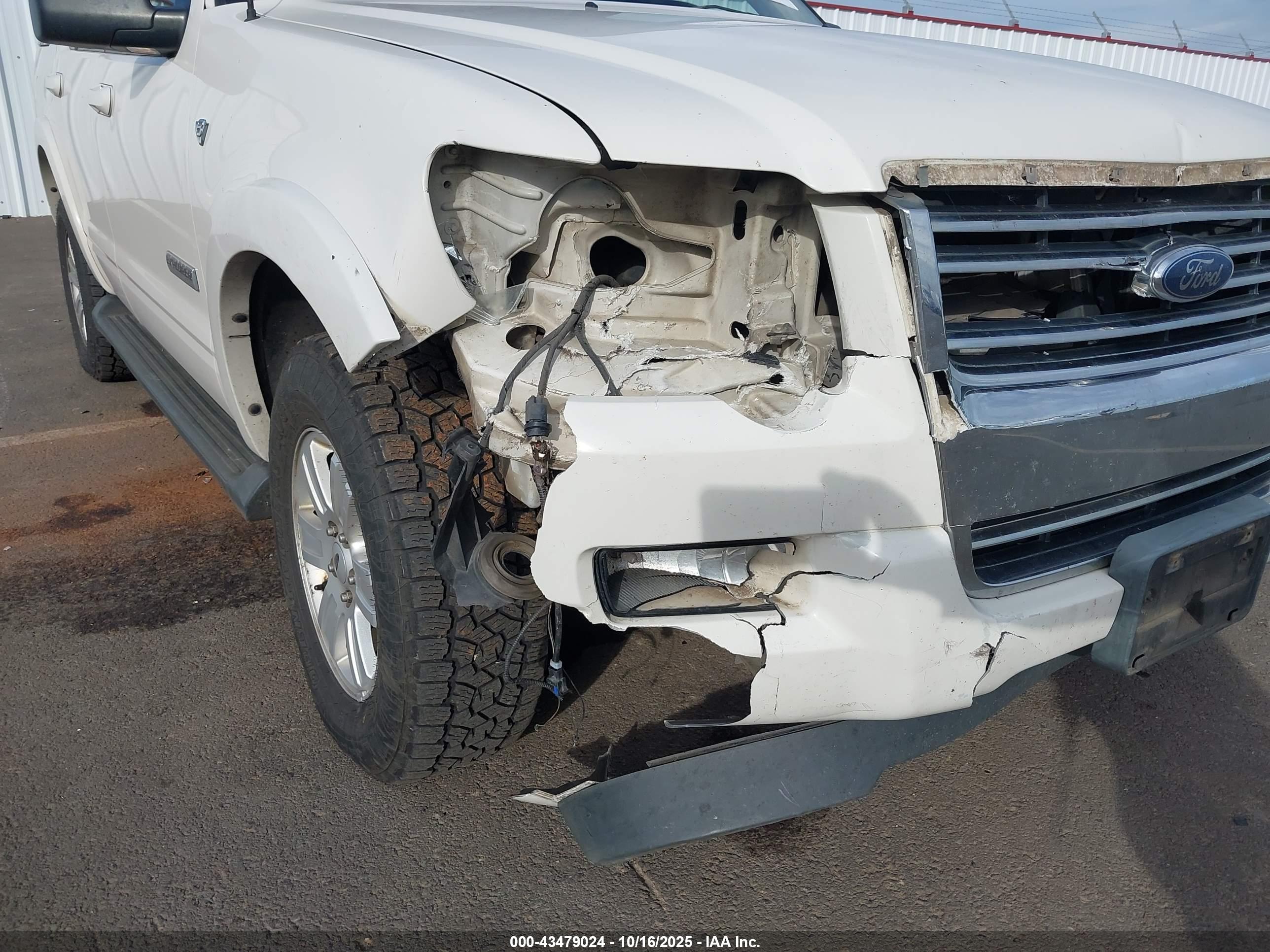 FORD EXPLORER image 6