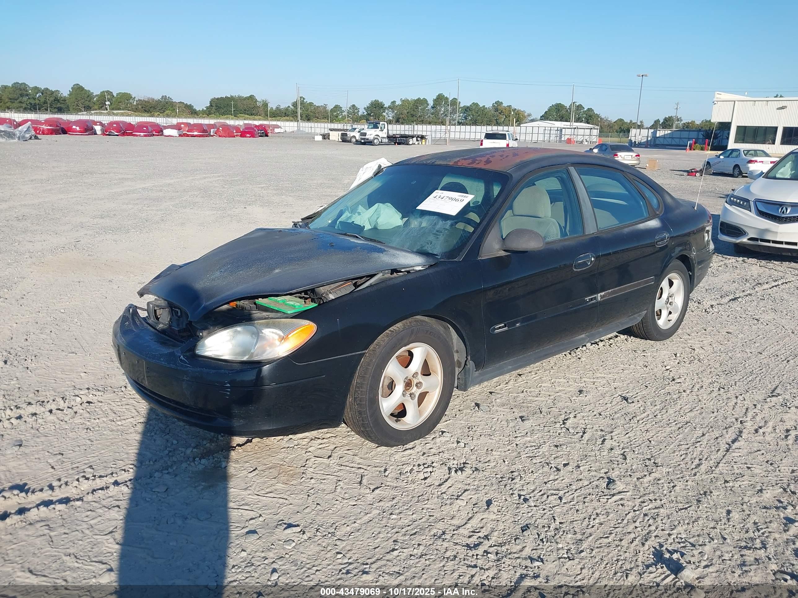 FORD TAURUS image 2