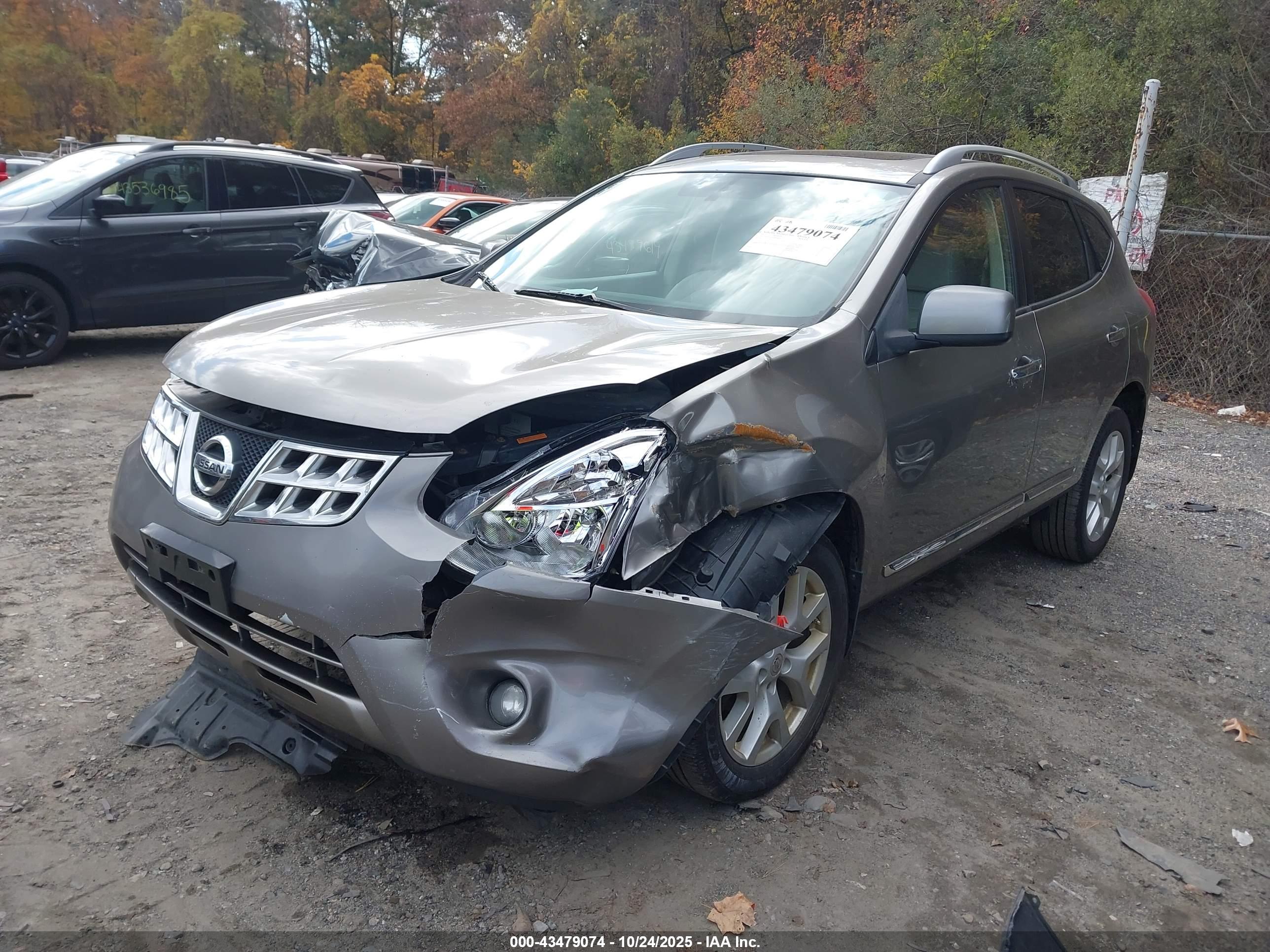 NISSAN ROGUE image 2