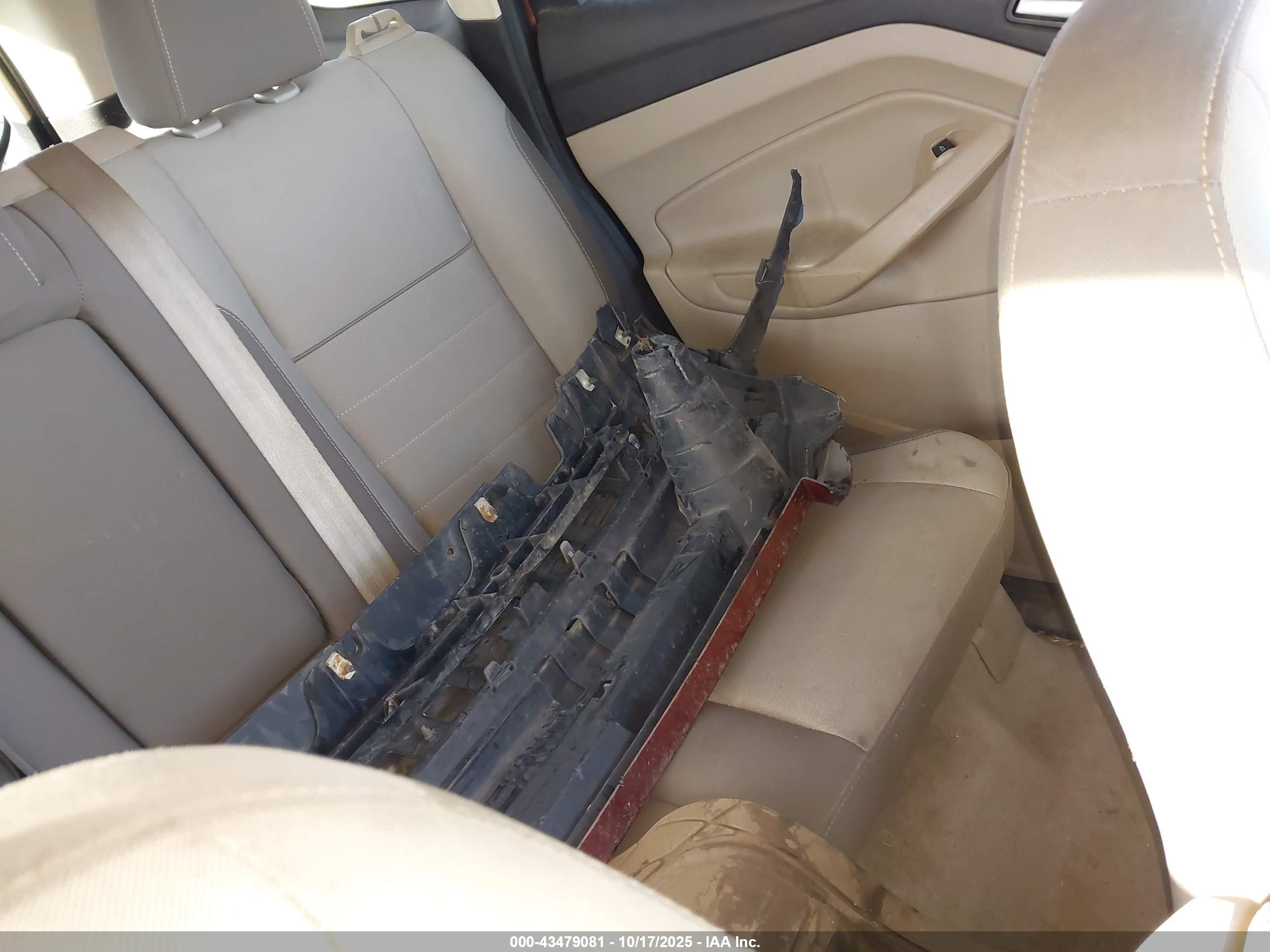 FORD ESCAPE image 8