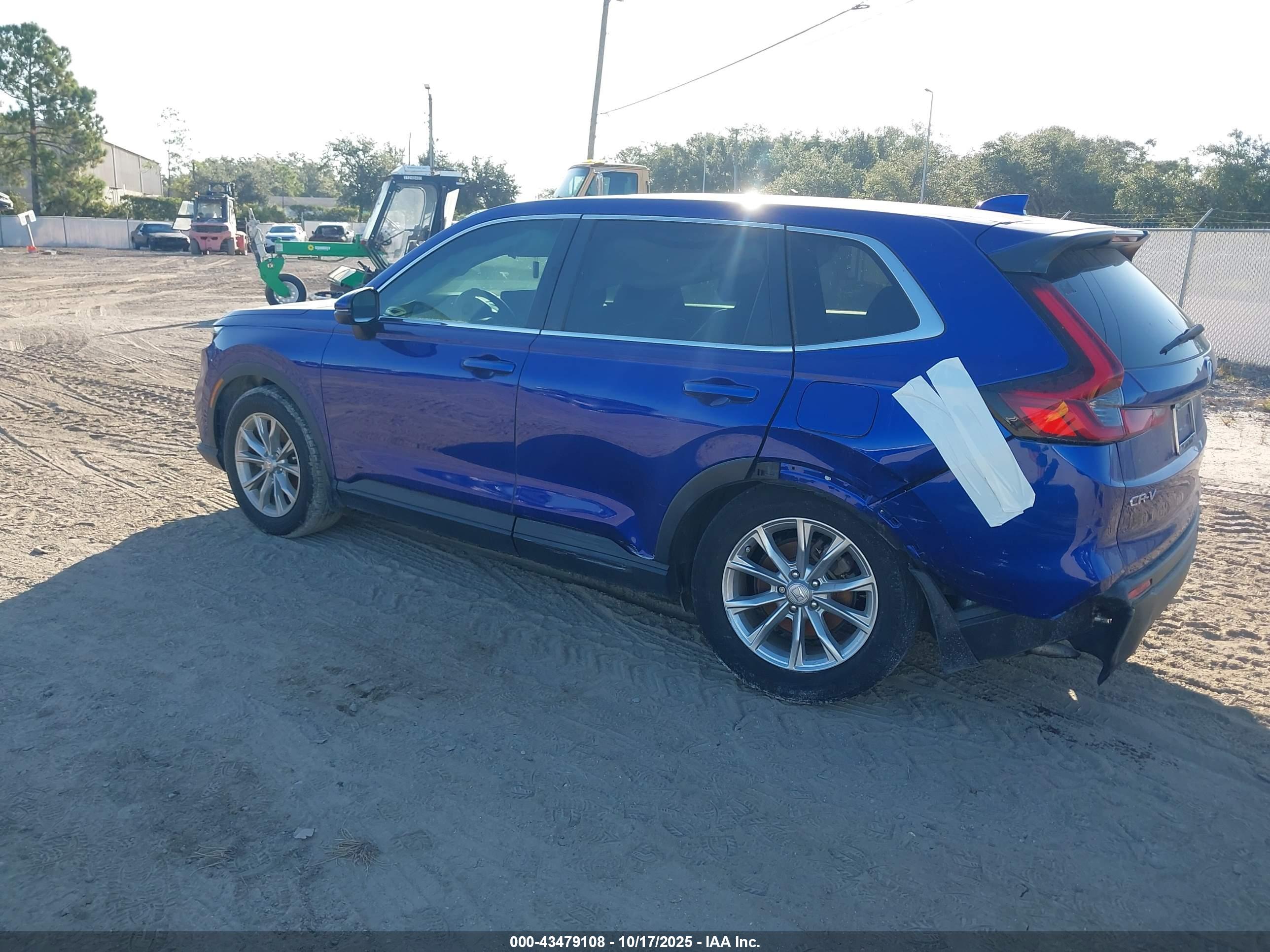 HONDA CR-V image 3