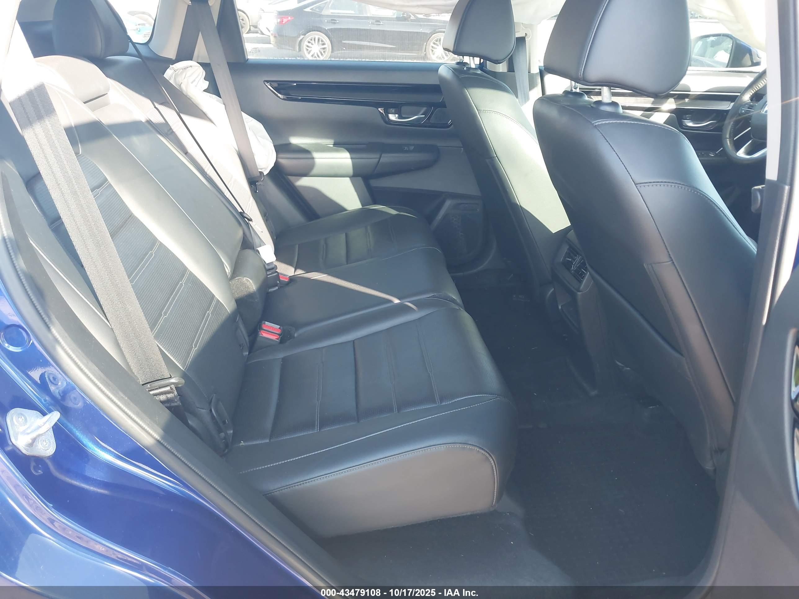 HONDA CR-V image 8
