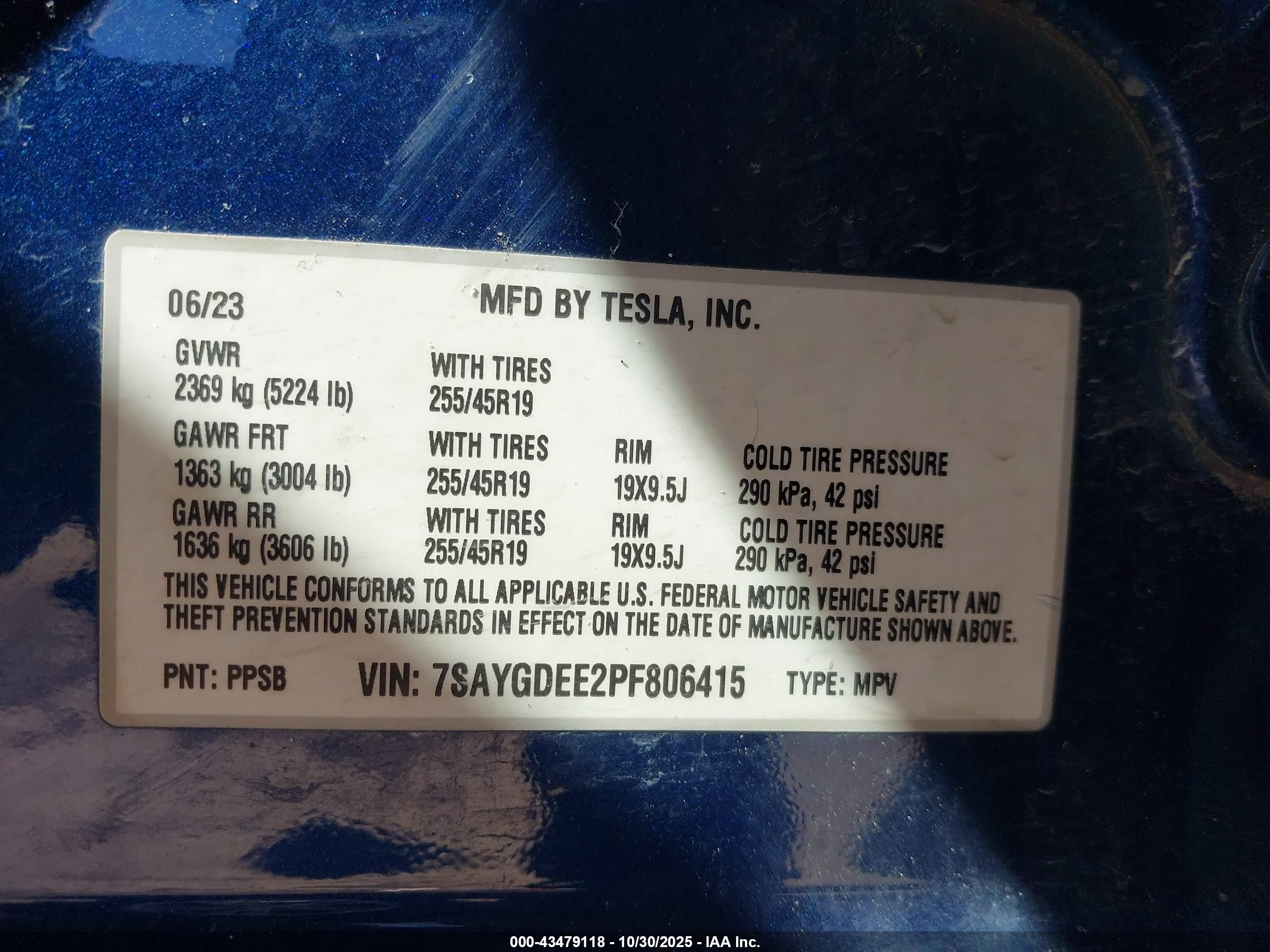 TESLA MODEL image 9