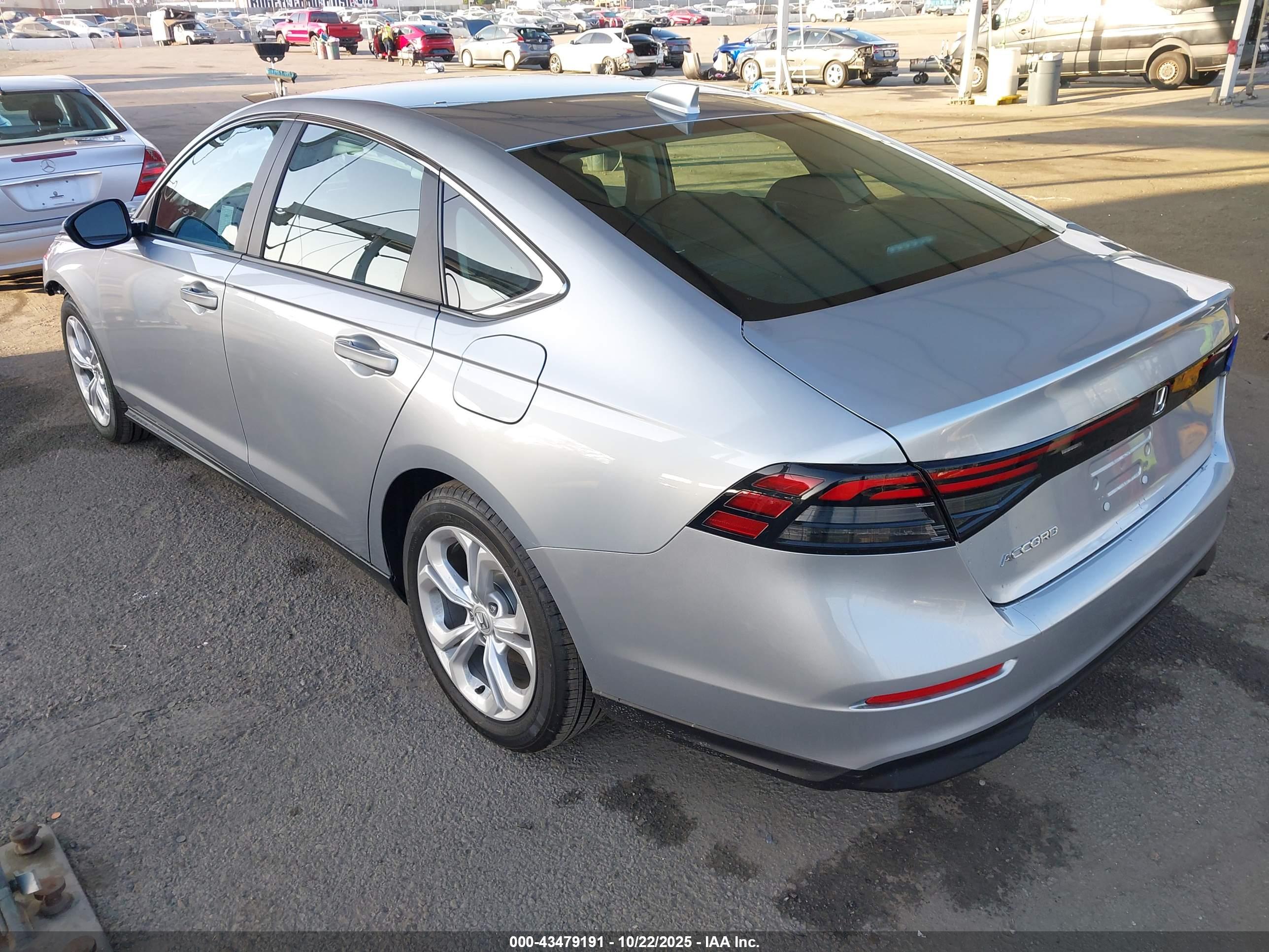 HONDA ACCORD image 3