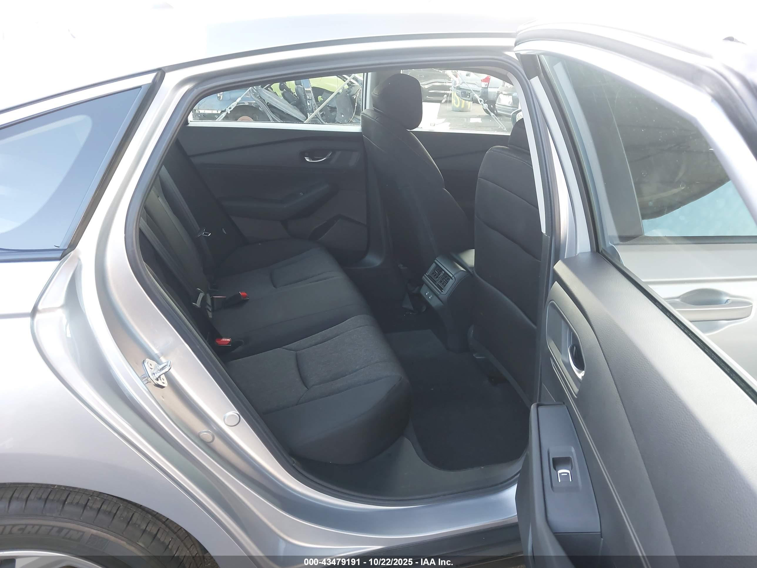 HONDA ACCORD image 8