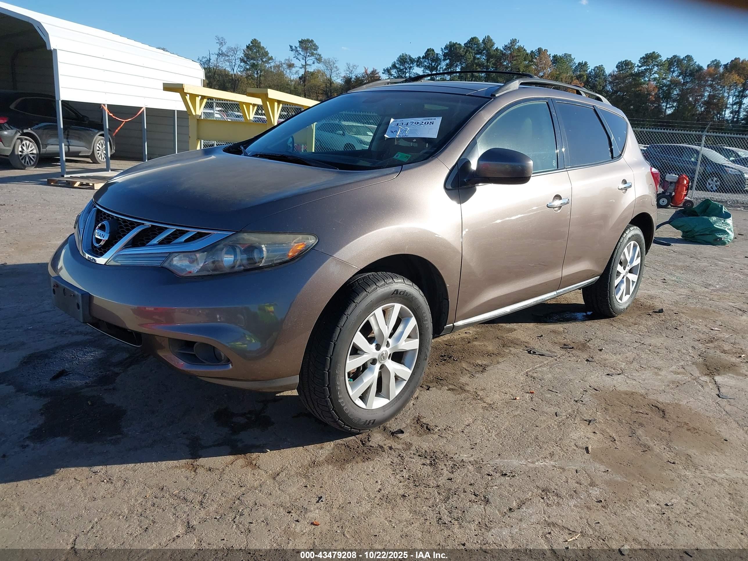 NISSAN MURANO image 2