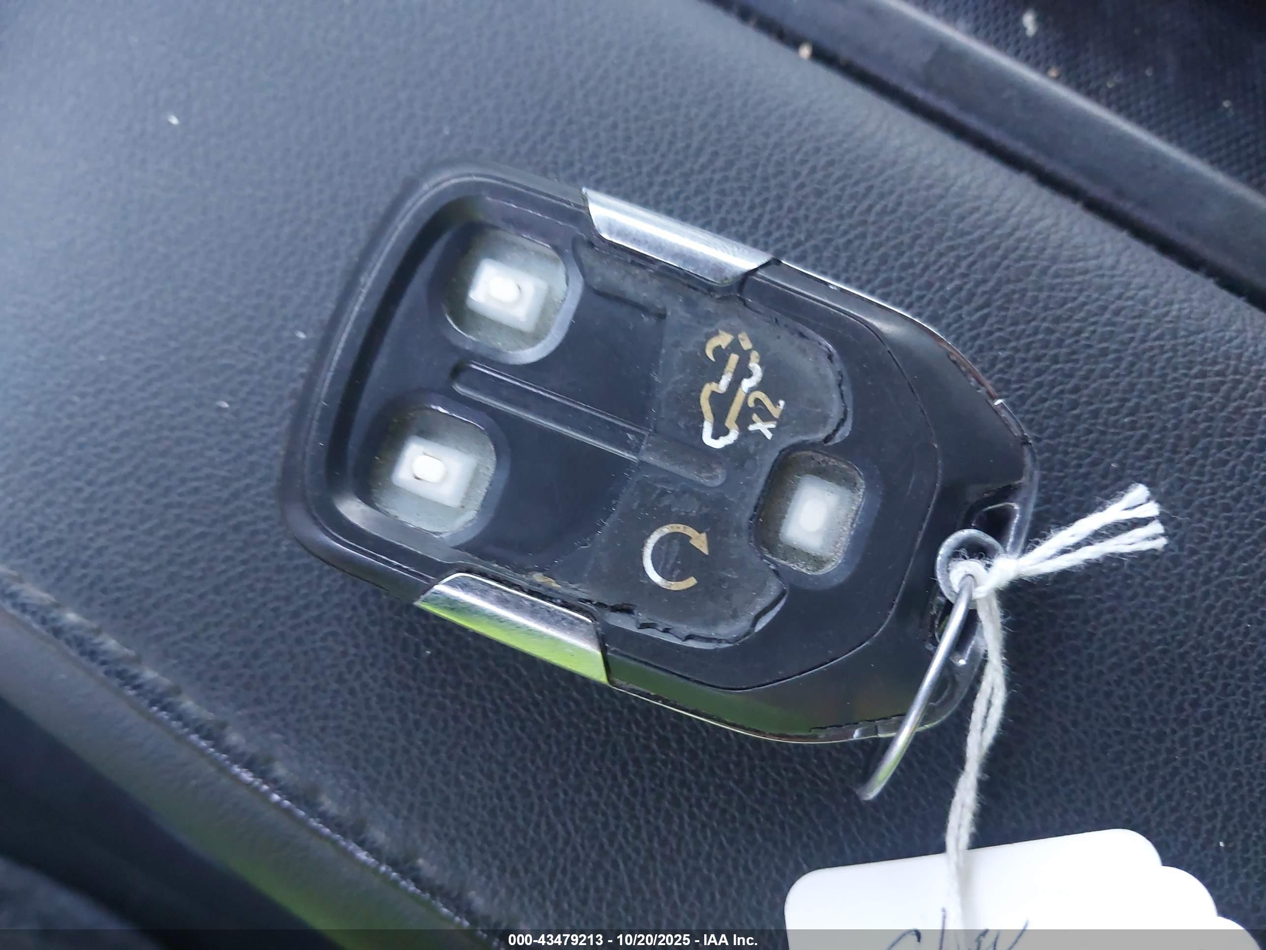 CHEVROLET SILVERADO image 11
