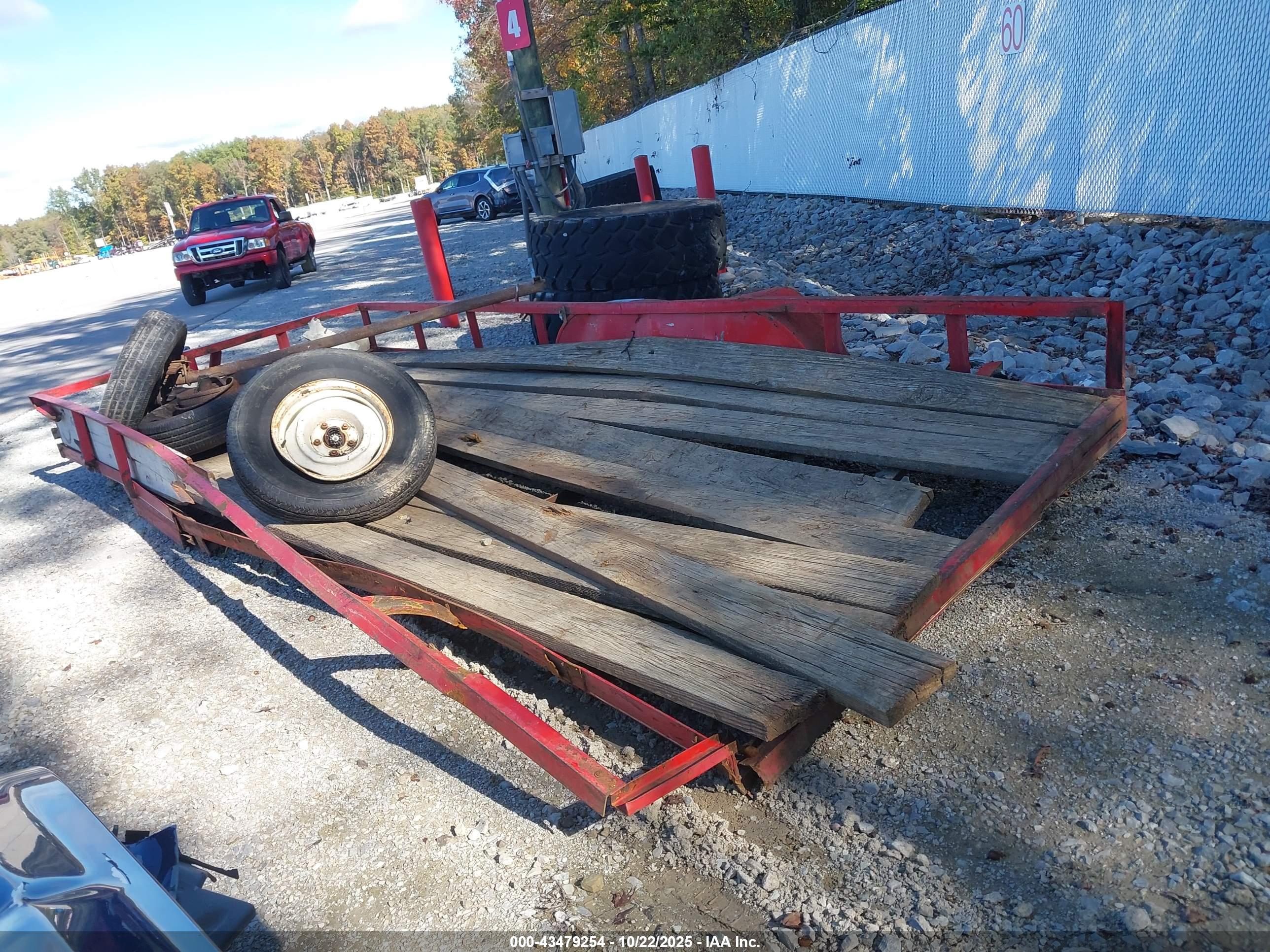 LOOK TRAILERS image 3