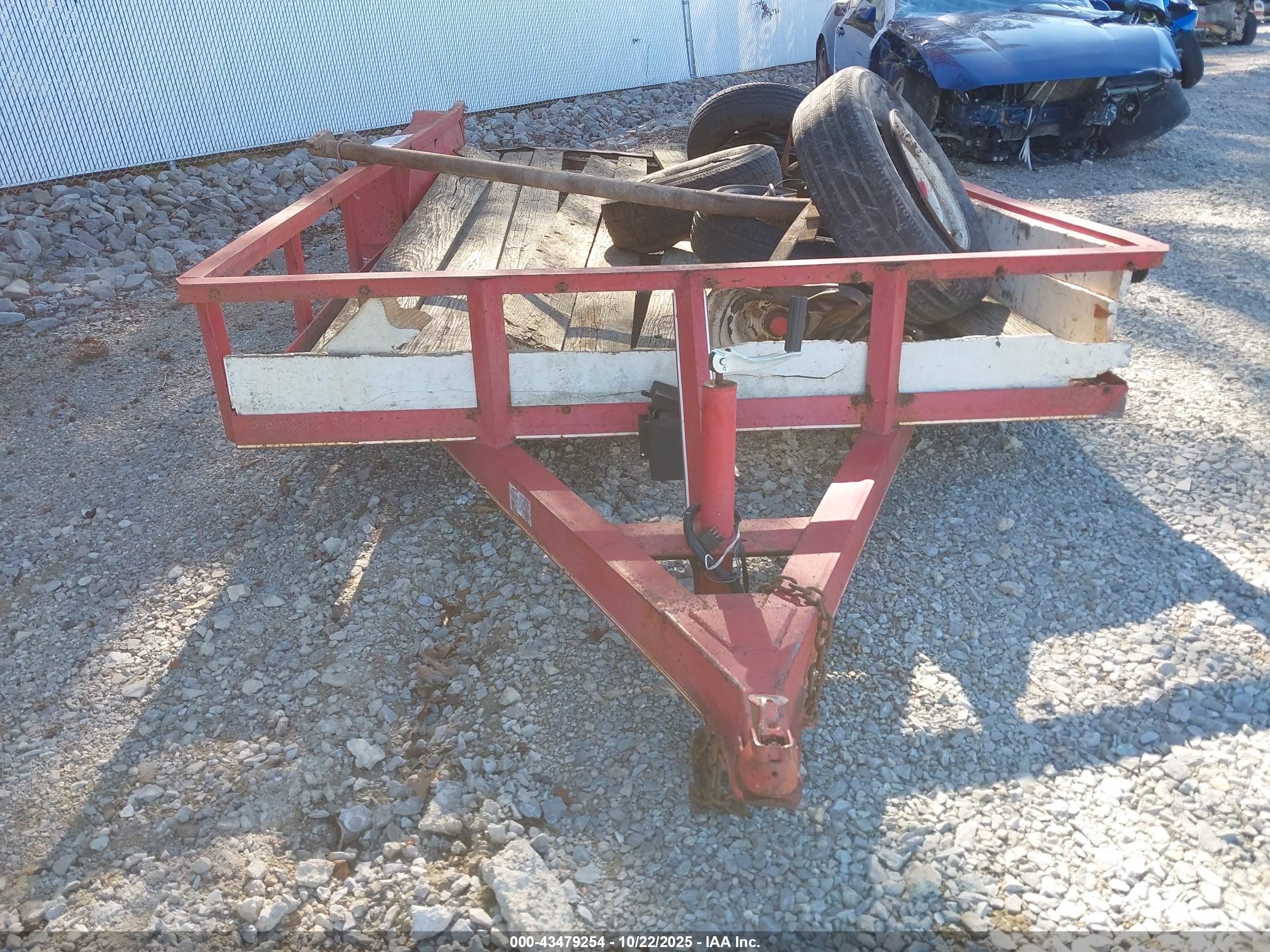 LOOK TRAILERS image 7