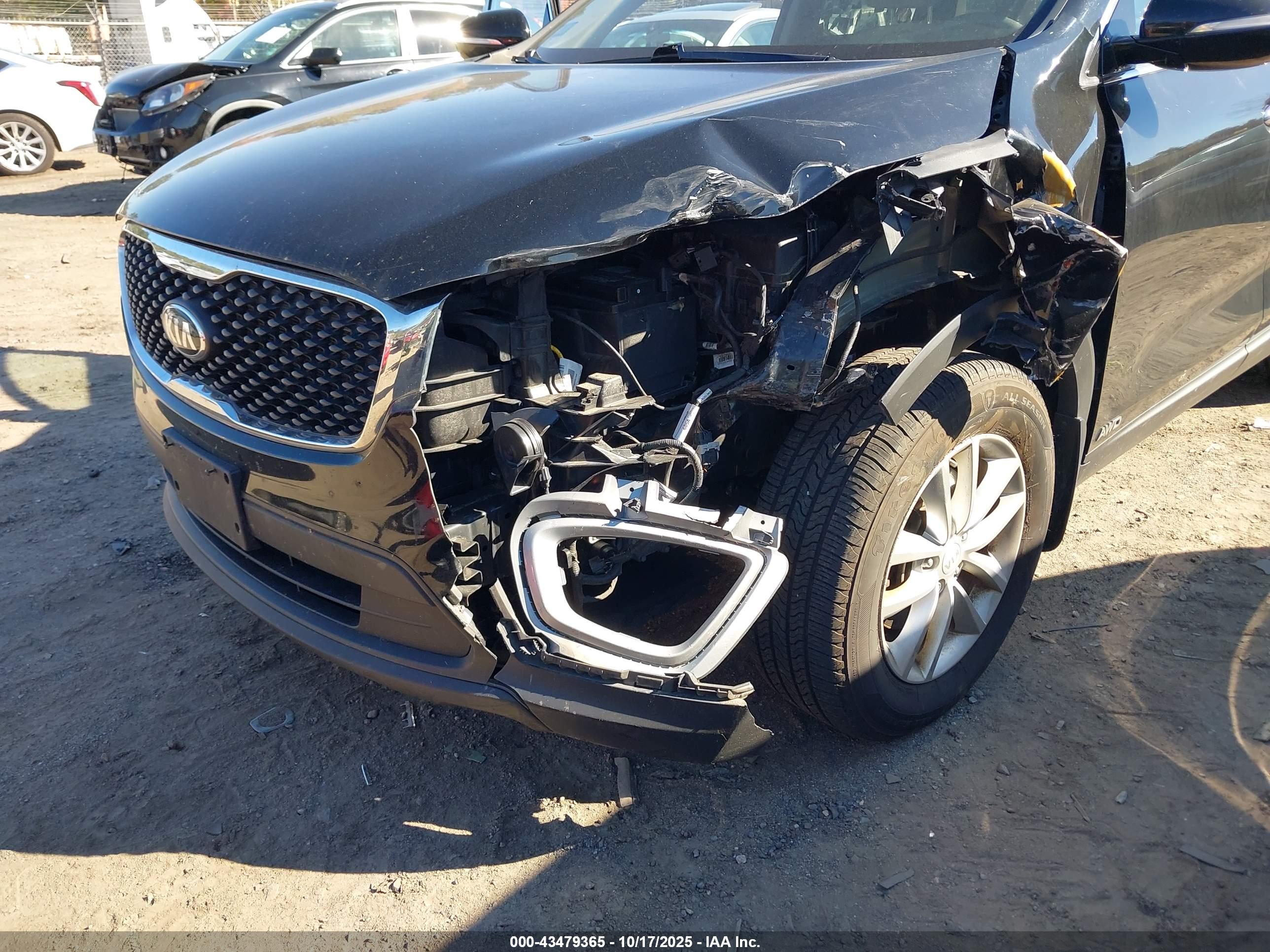 KIA SORENTO image 6