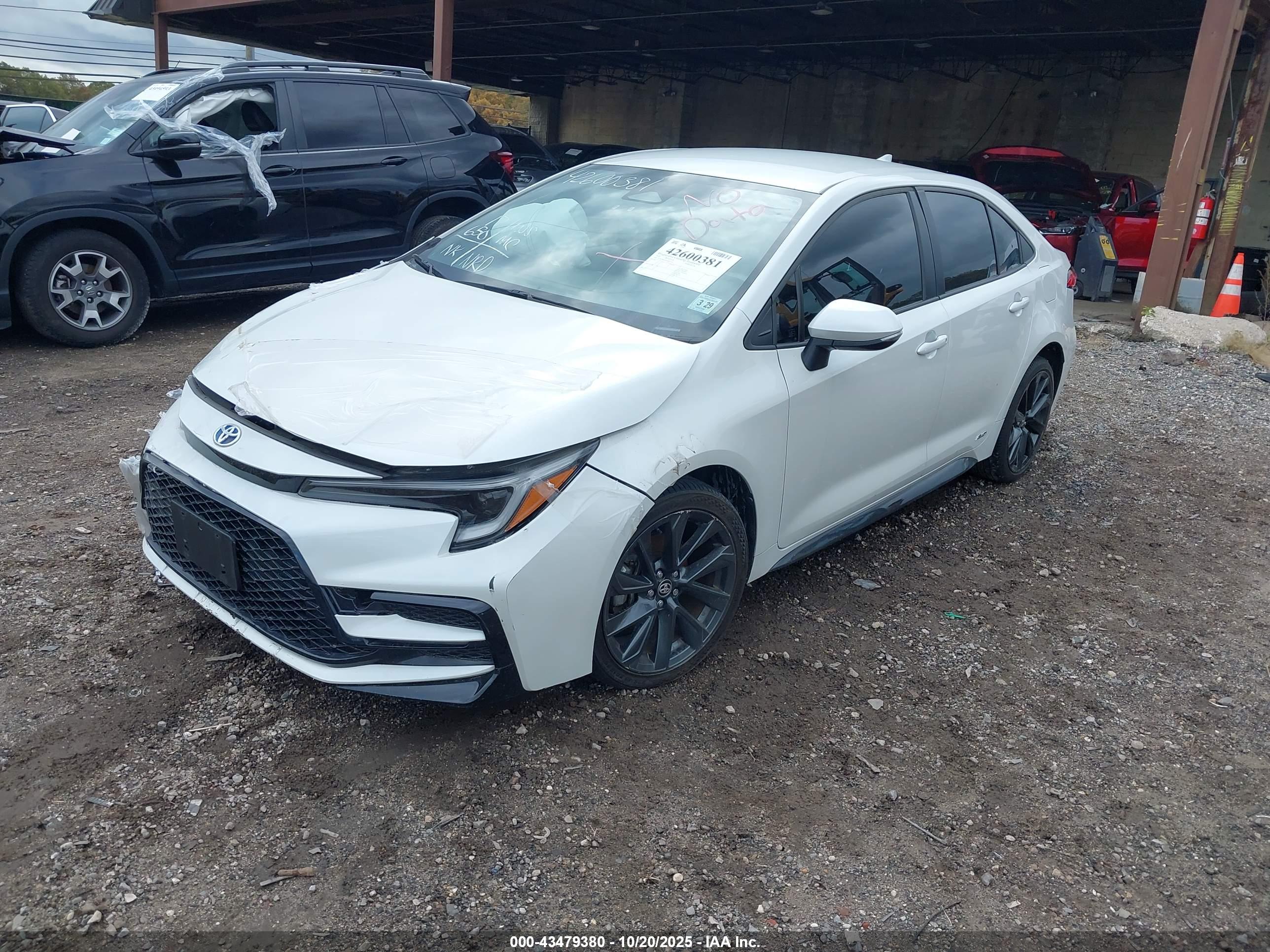 TOYOTA COROLLA image 2