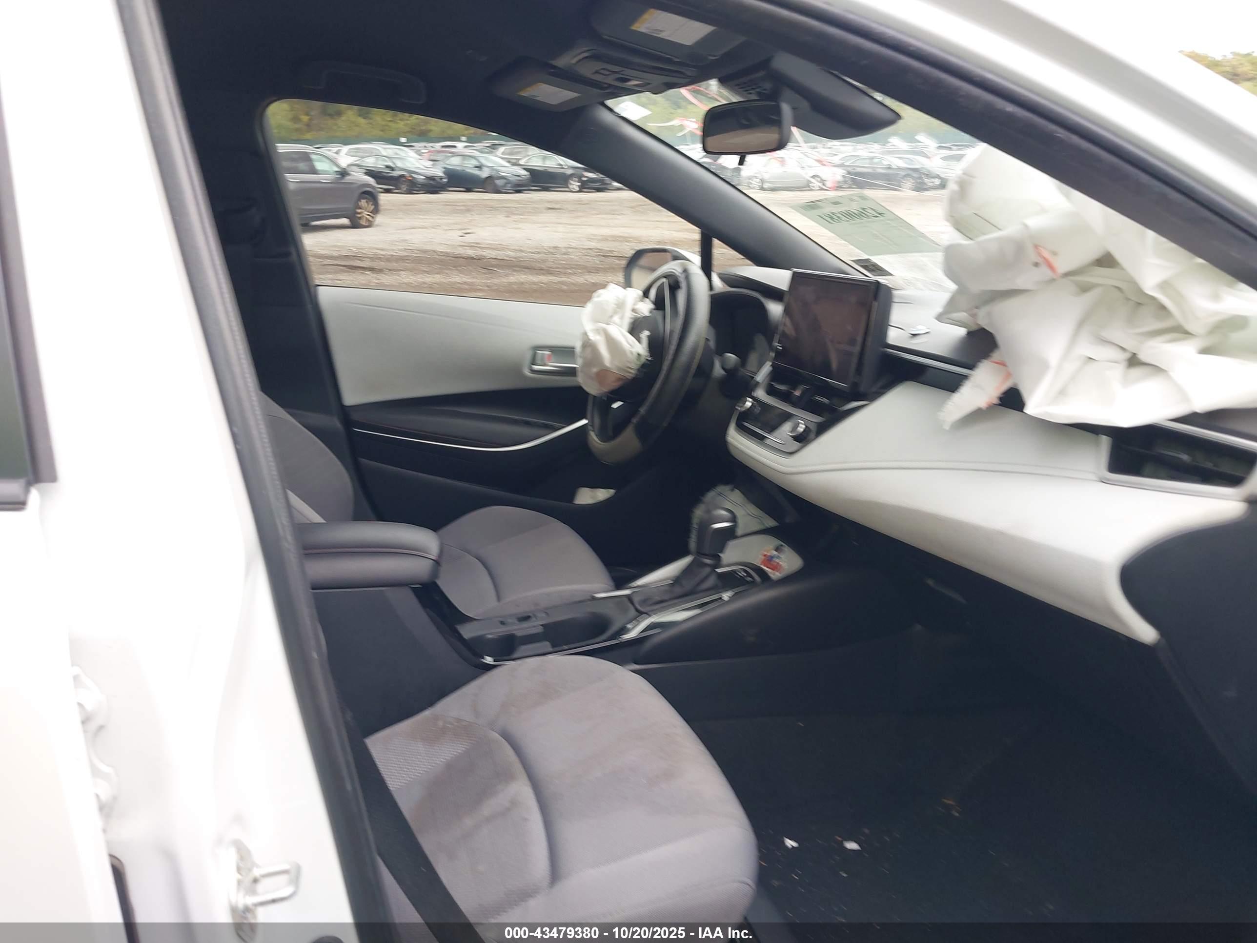 TOYOTA COROLLA image 5