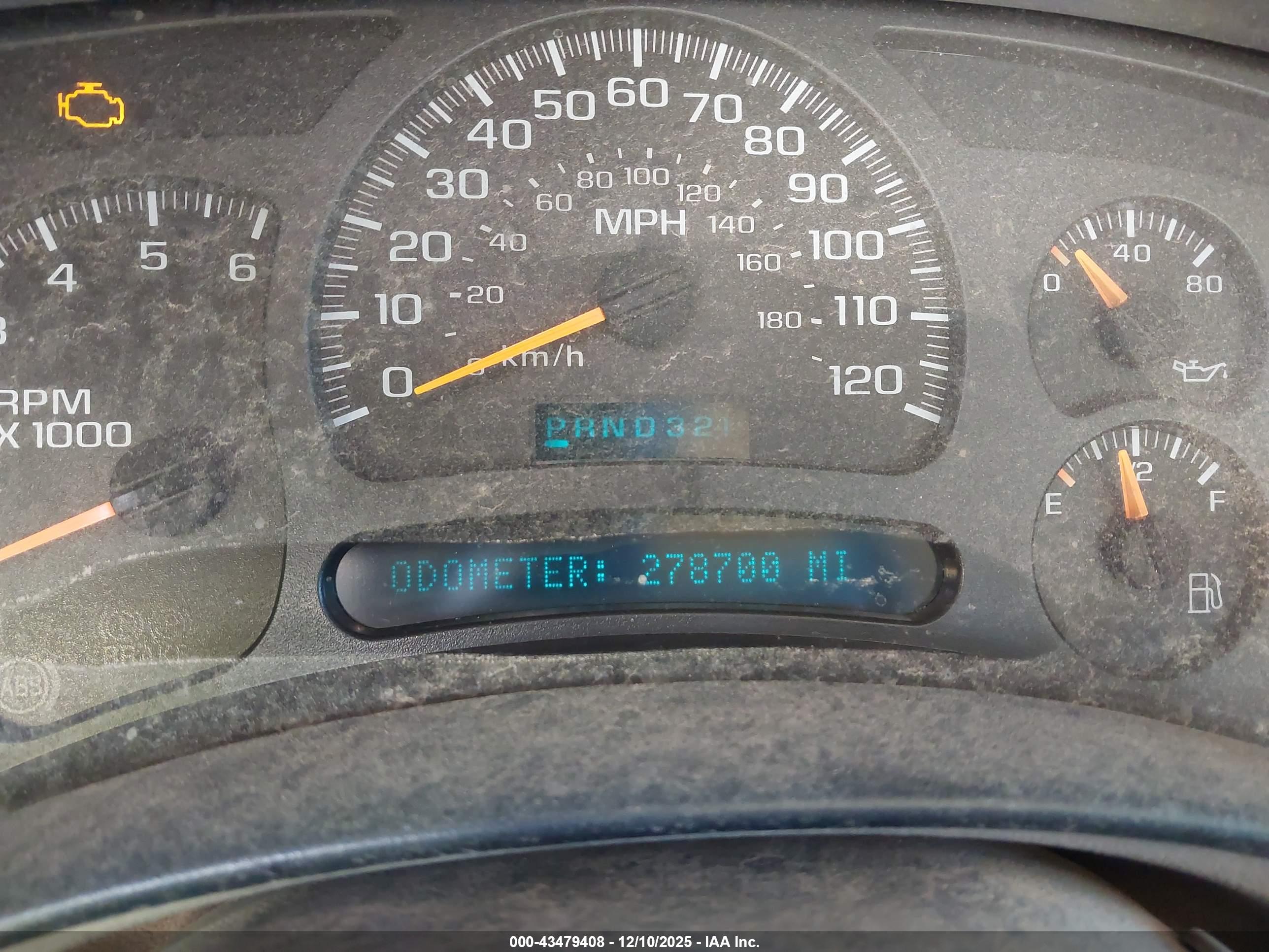 CHEVROLET SILVERADO image 7