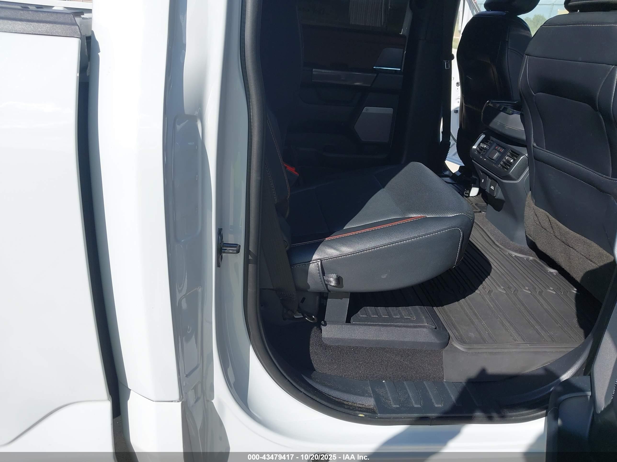 FORD F-150 image 8