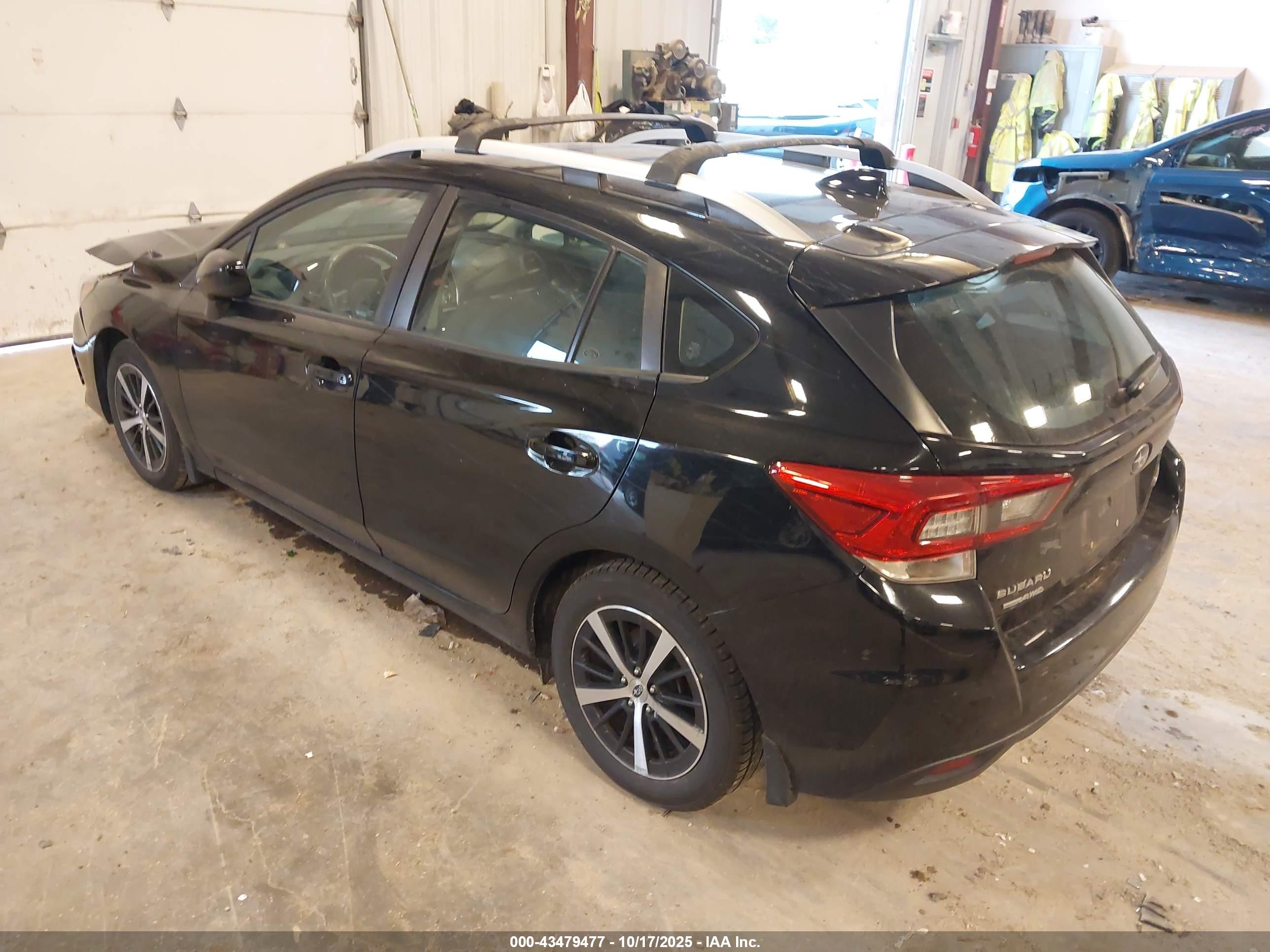 SUBARU IMPREZA image 3