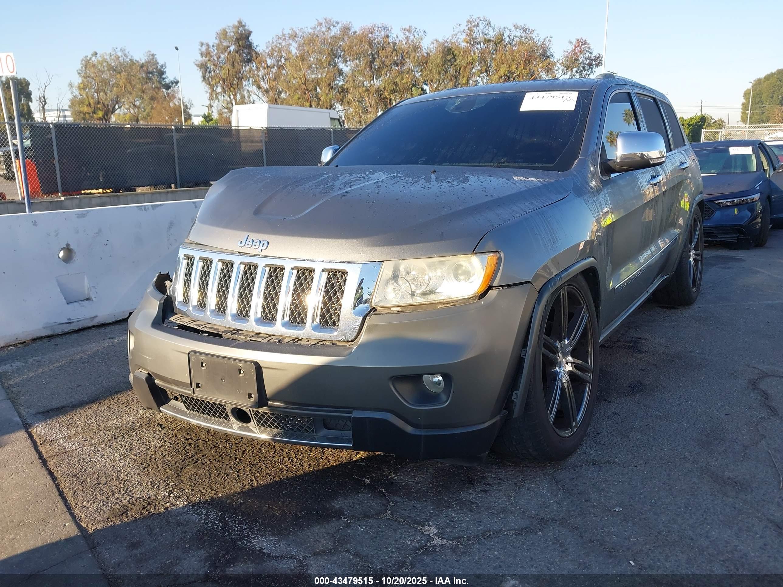 JEEP GRAND image 2