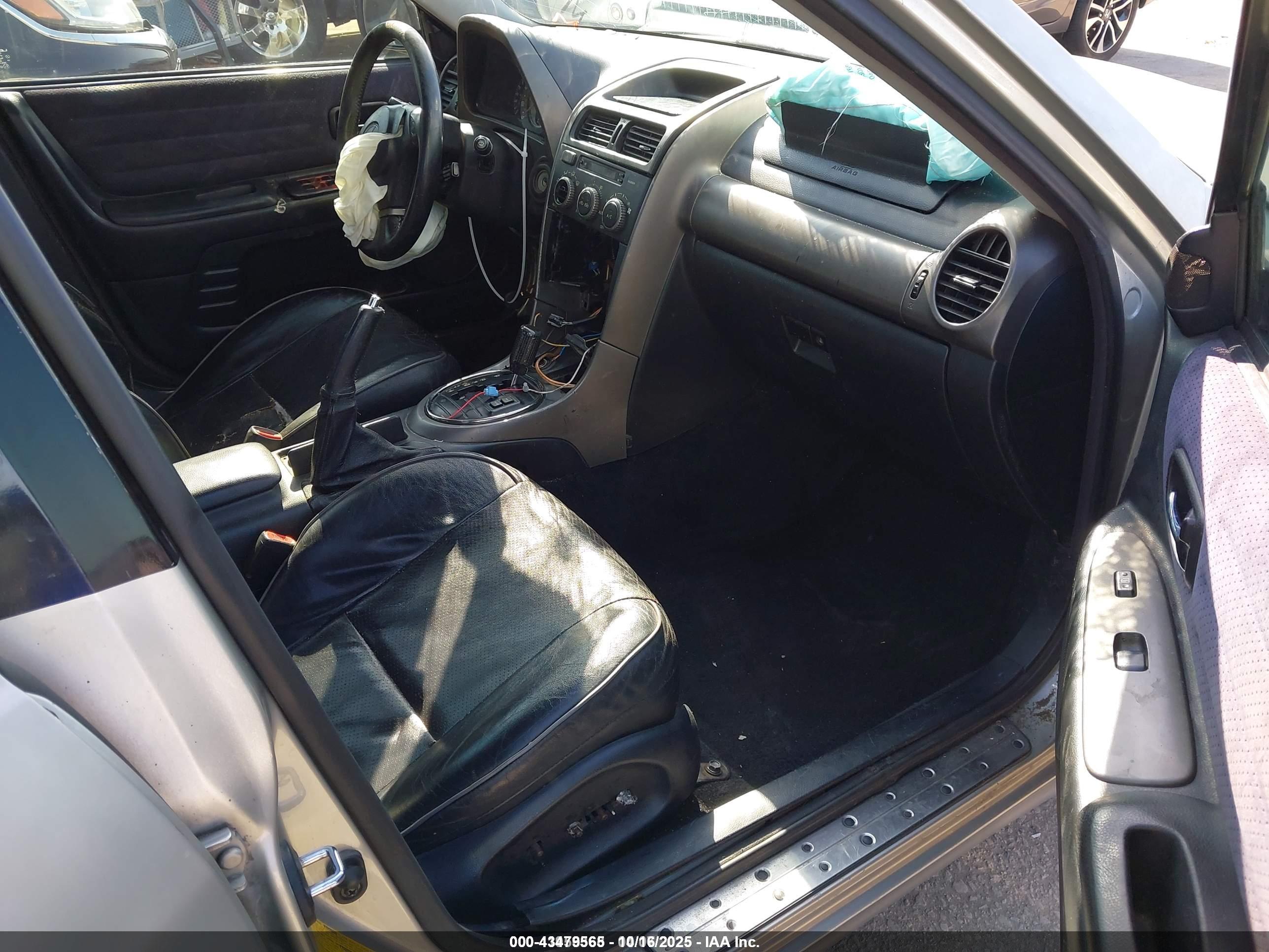 LEXUS IS image 5