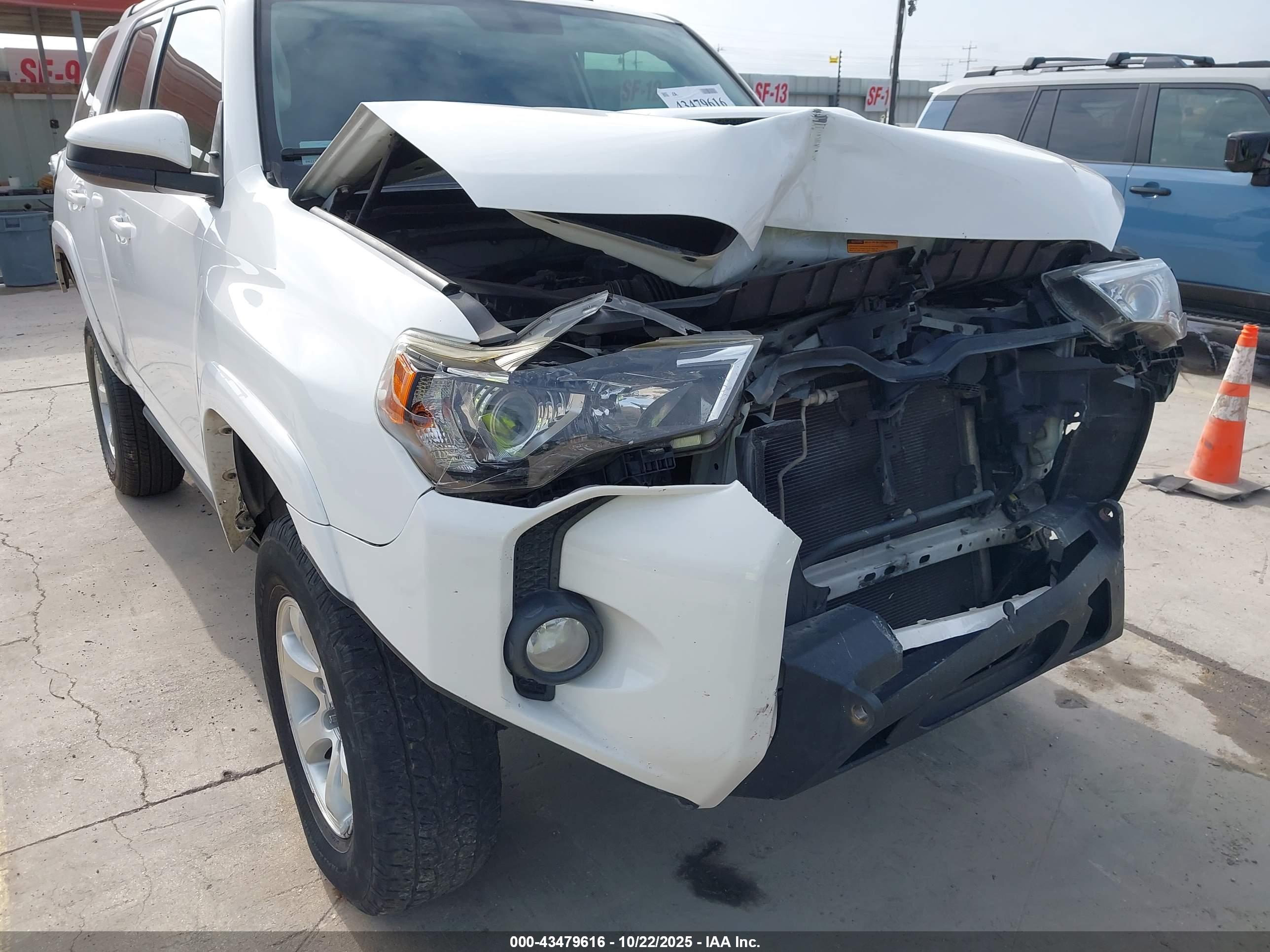 TOYOTA 4RUNNER image 6