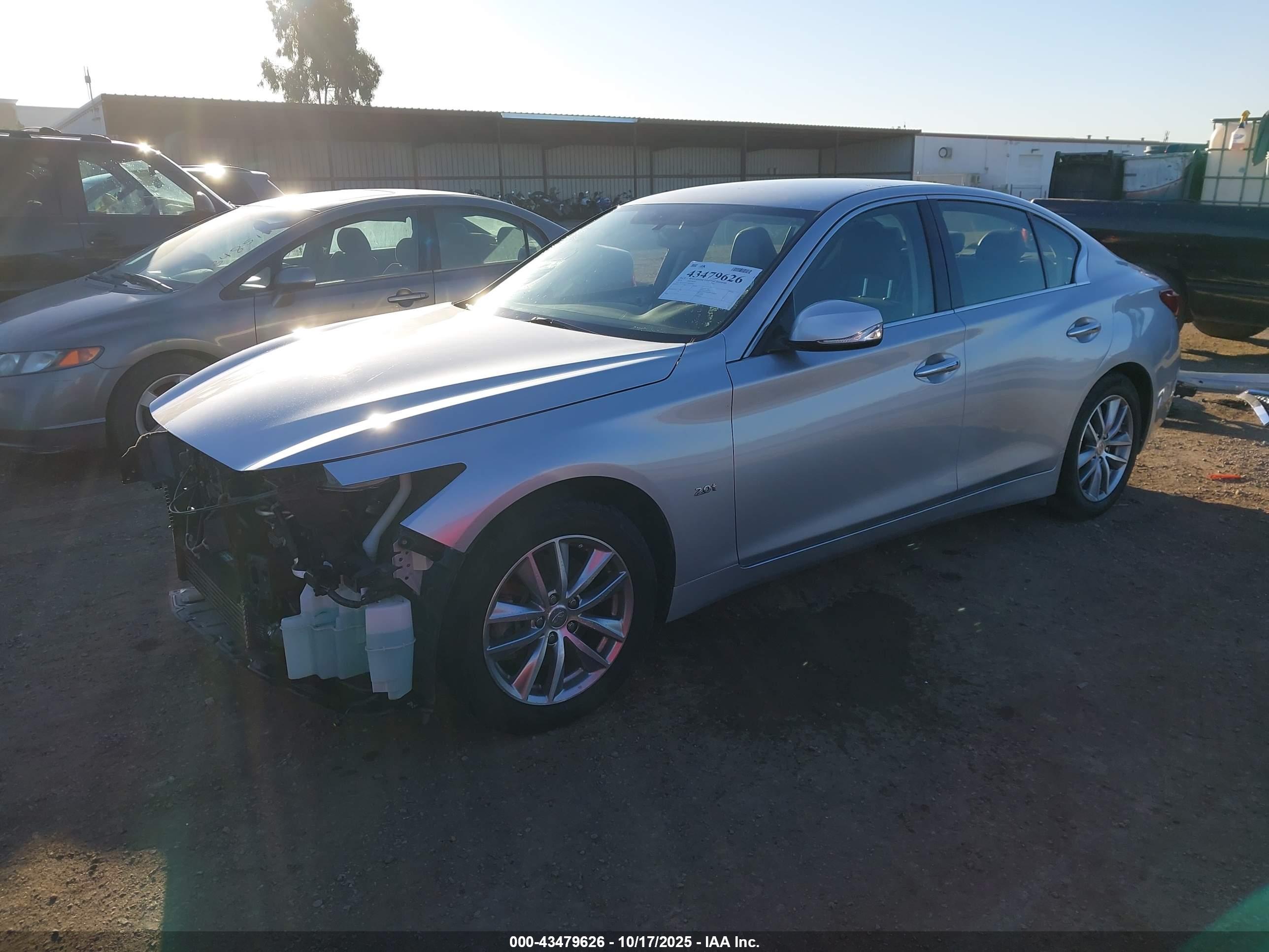 INFINITI Q50 image 2