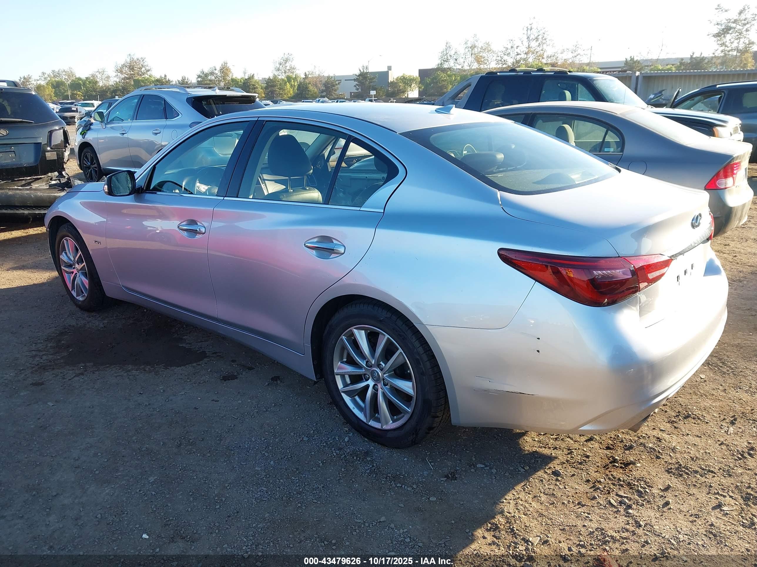 INFINITI Q50 image 3