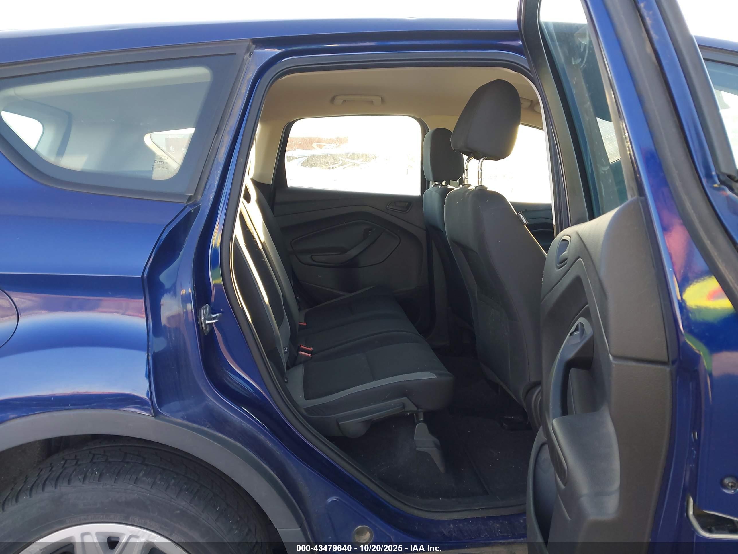 FORD ESCAPE image 8
