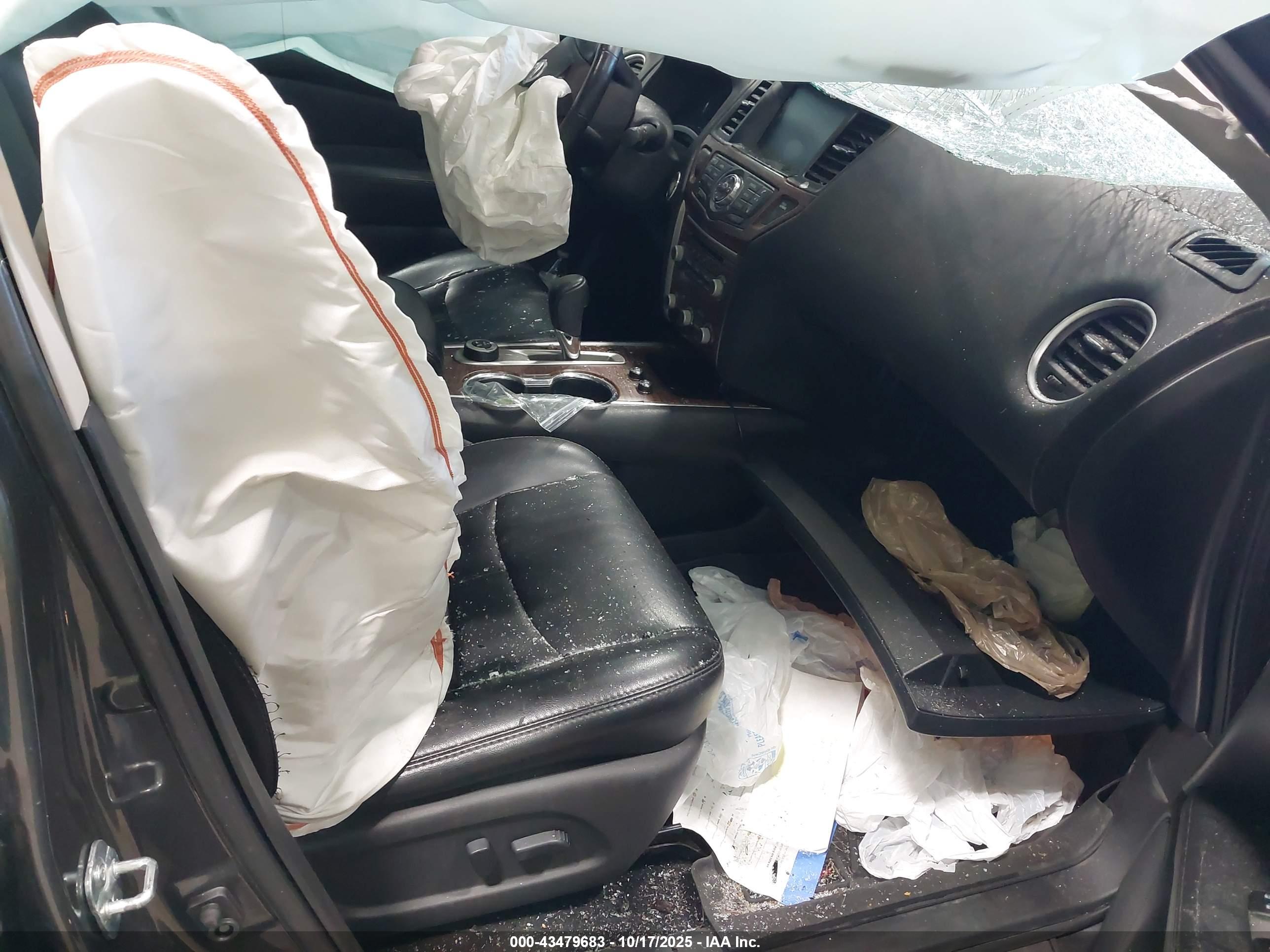 NISSAN PATHFINDER image 5