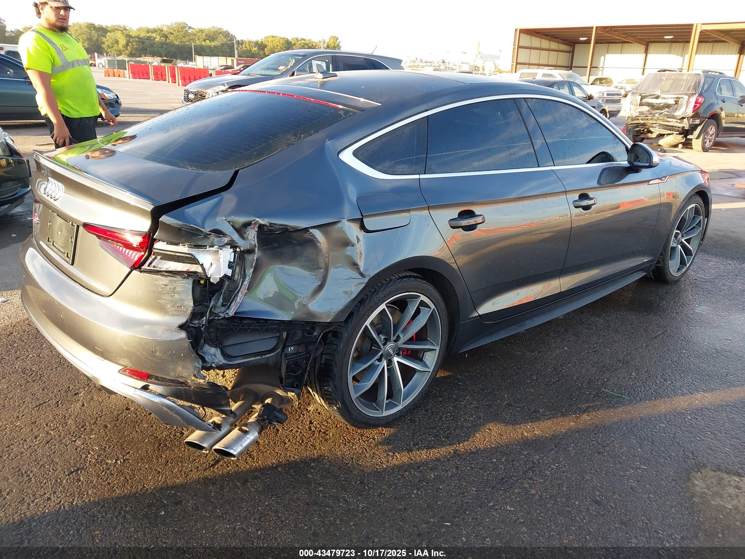 AUDI S5 image 4