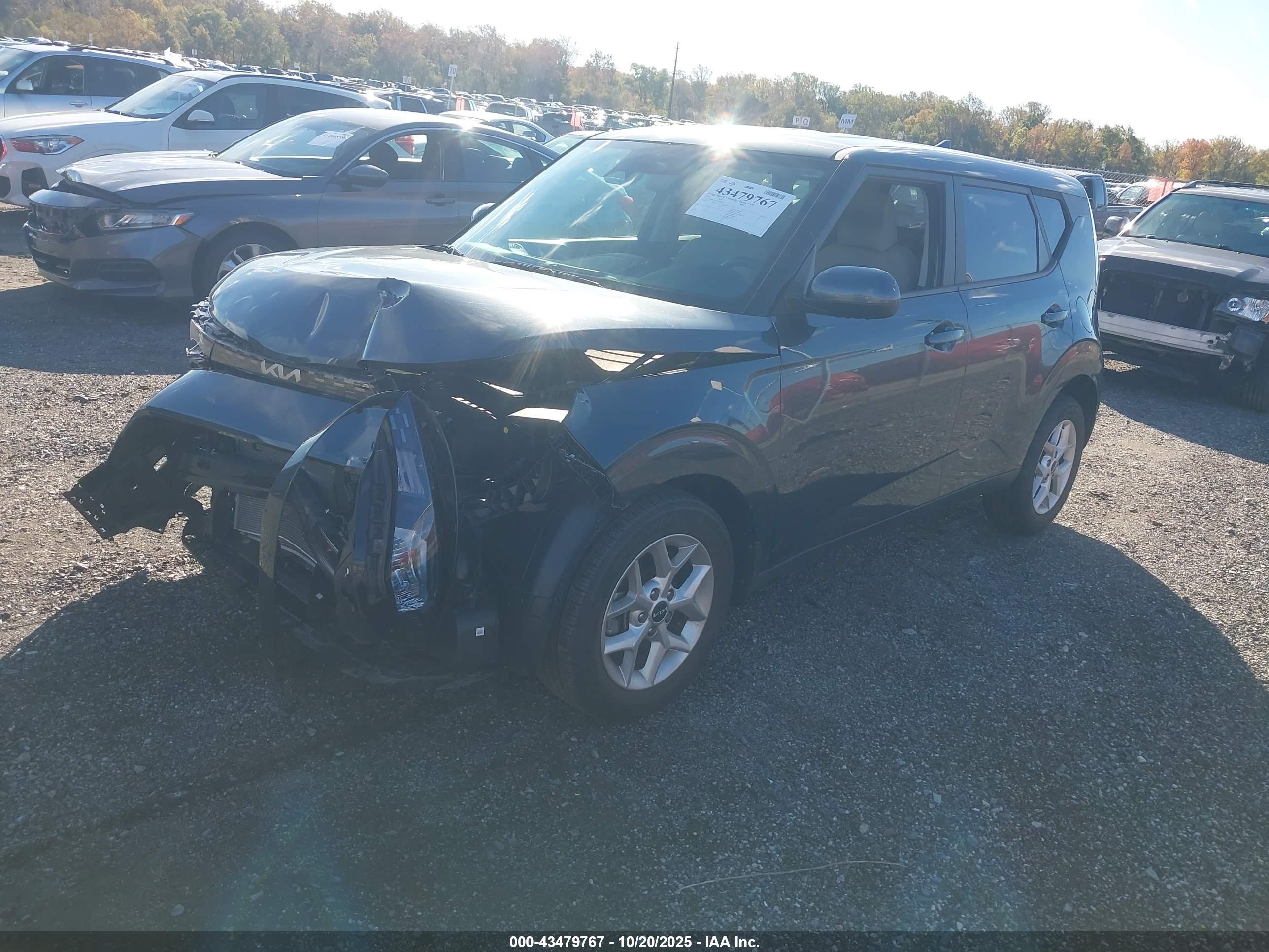 KIA SOUL image 2