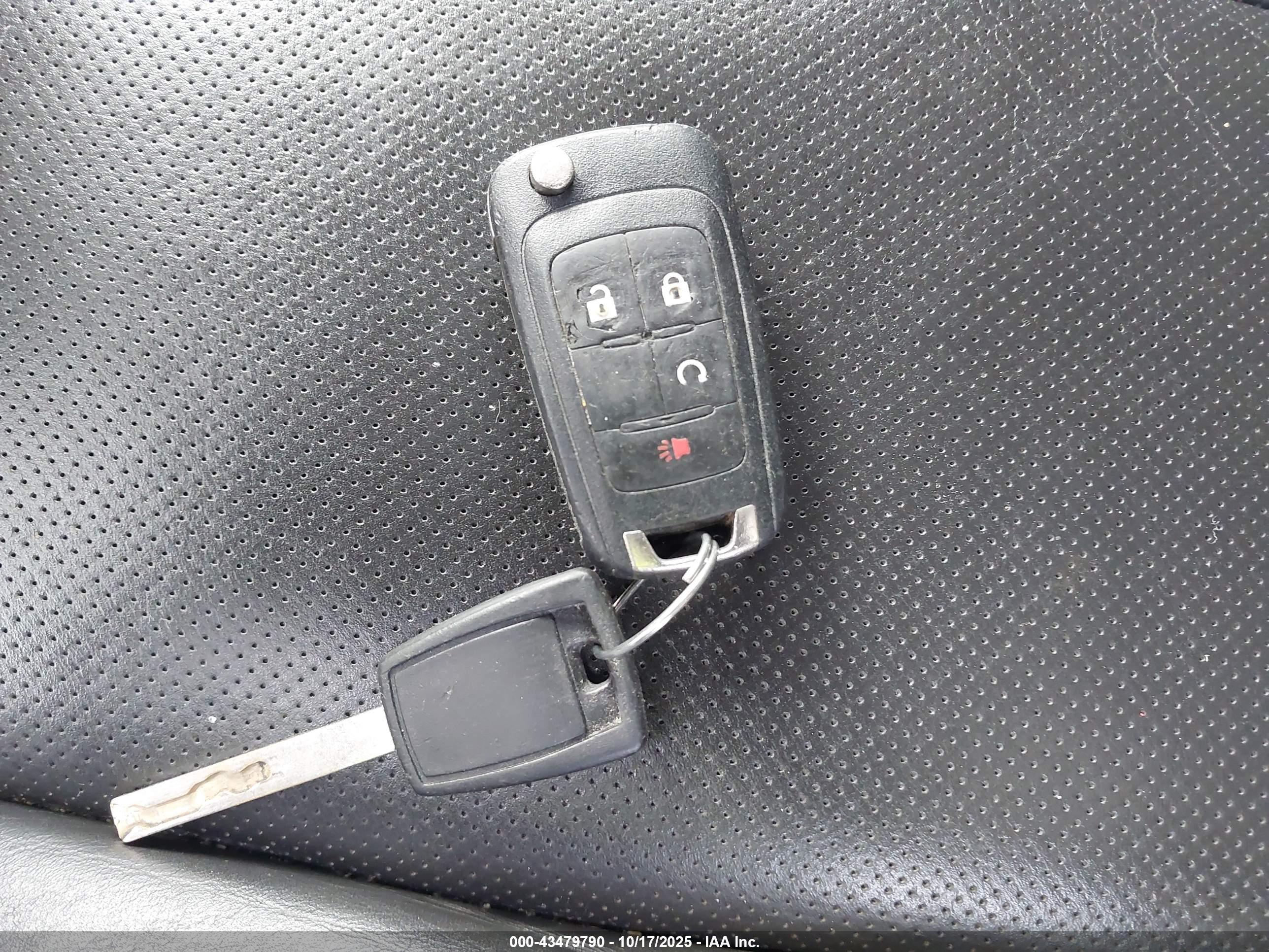 CHEVROLET EQUINOX image 11