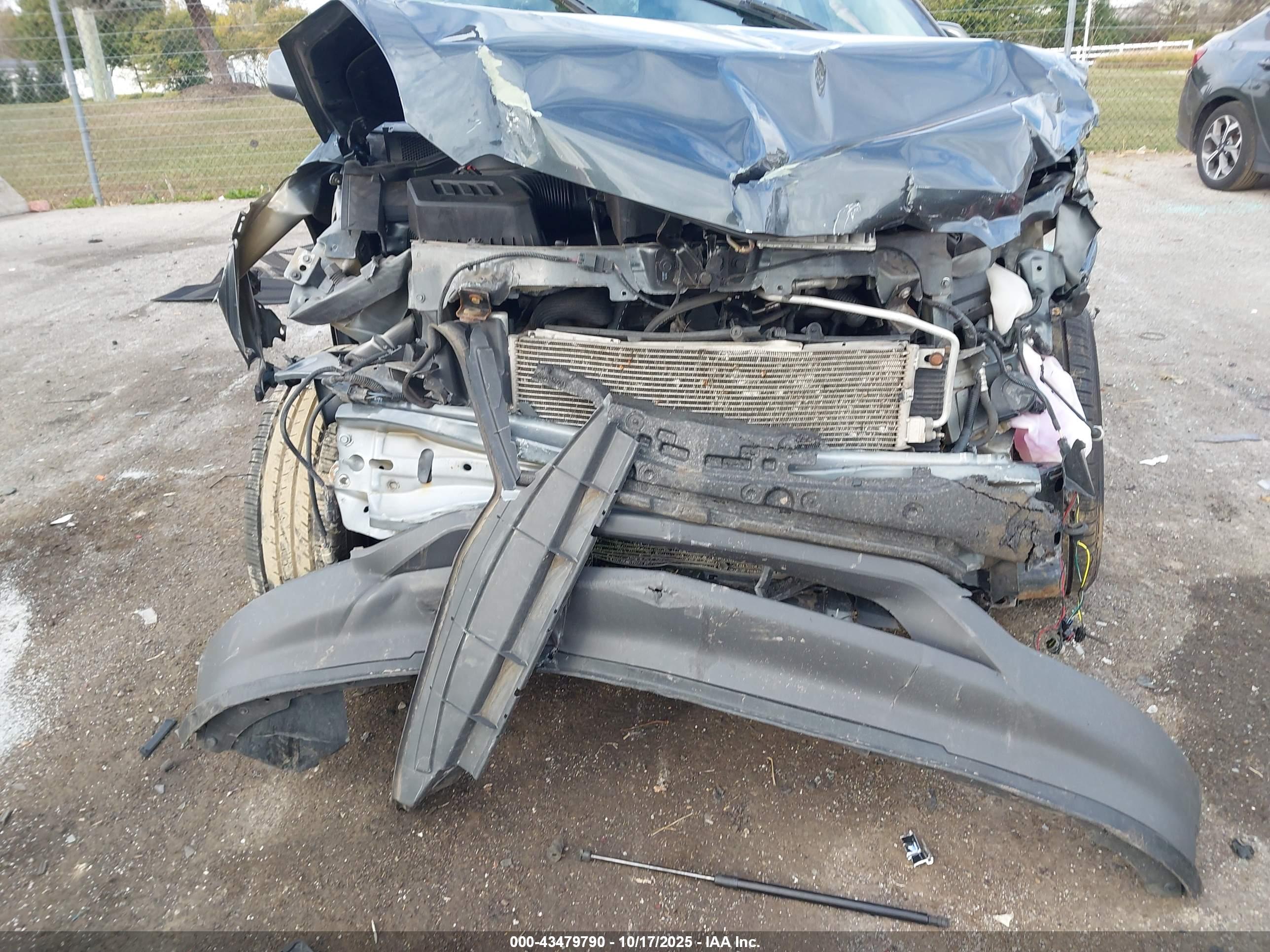 CHEVROLET EQUINOX image 6